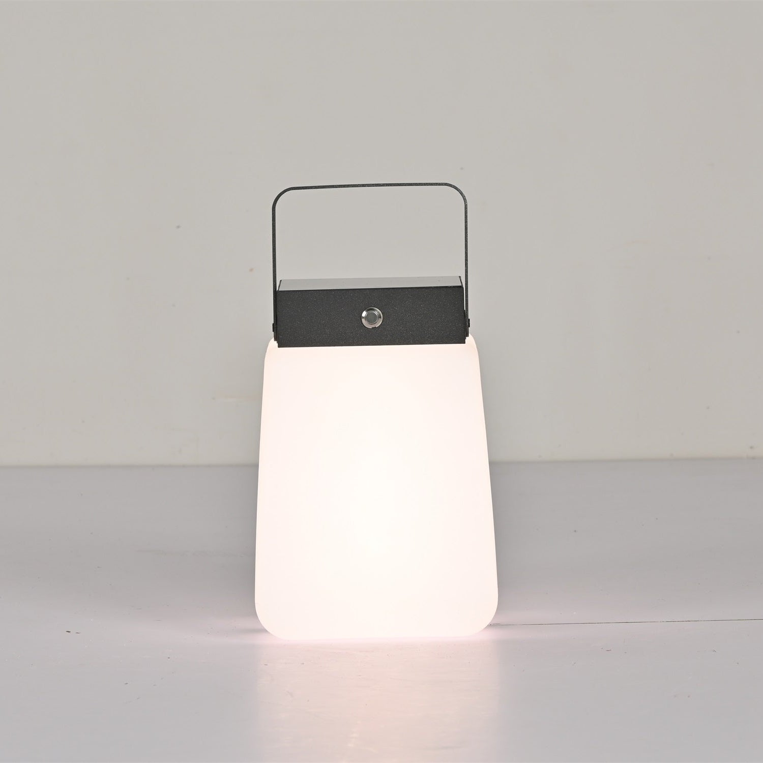 Dillon Minimalist PE Outdoor Light - Letslighting