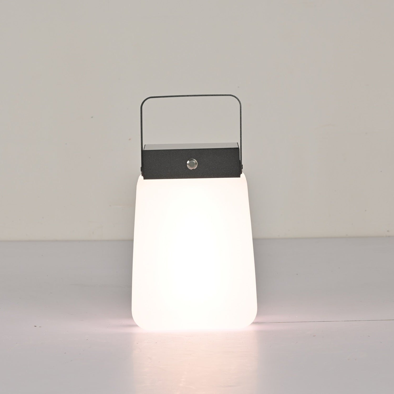 Dillon Minimalist PE Outdoor Light - Letslighting