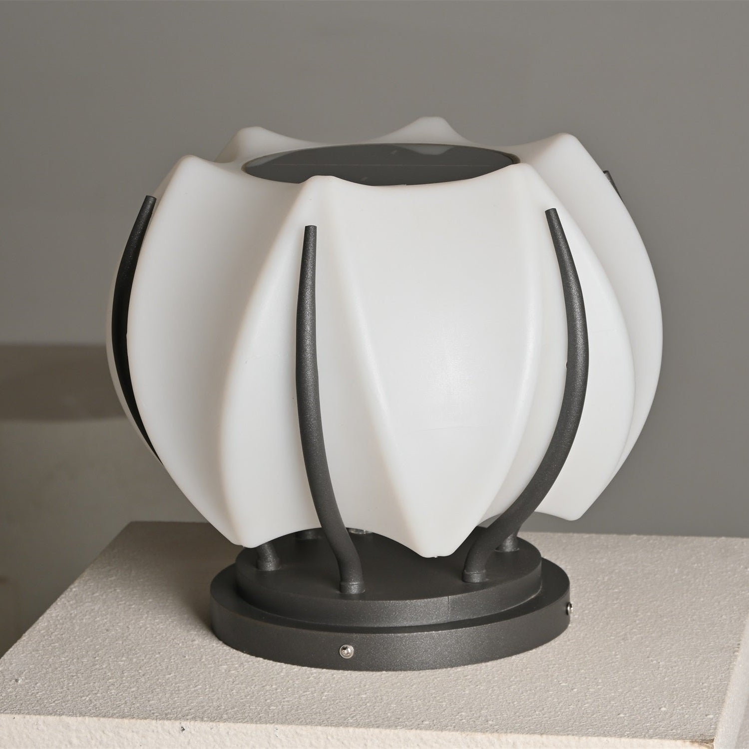 Leon Minimalist Outdoor Light - Letslighting