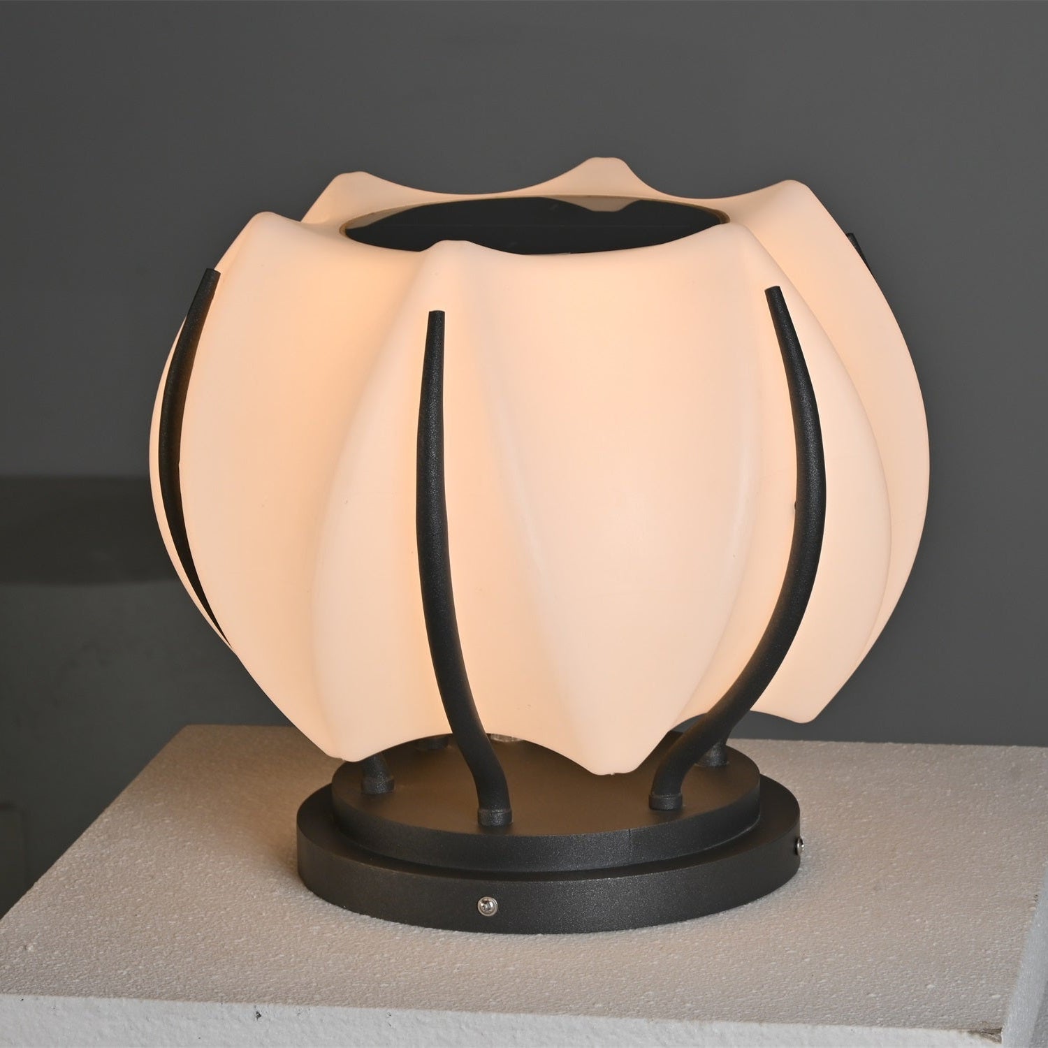 Leon Minimalist Outdoor Light - Letslighting
