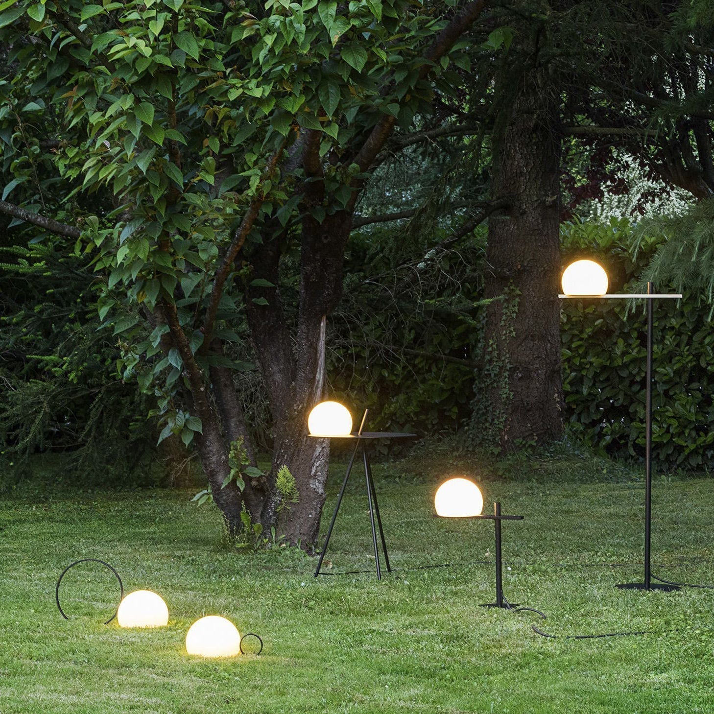 Ray Solar Tripod Outdoor Table Floor Lamp - Letslighting