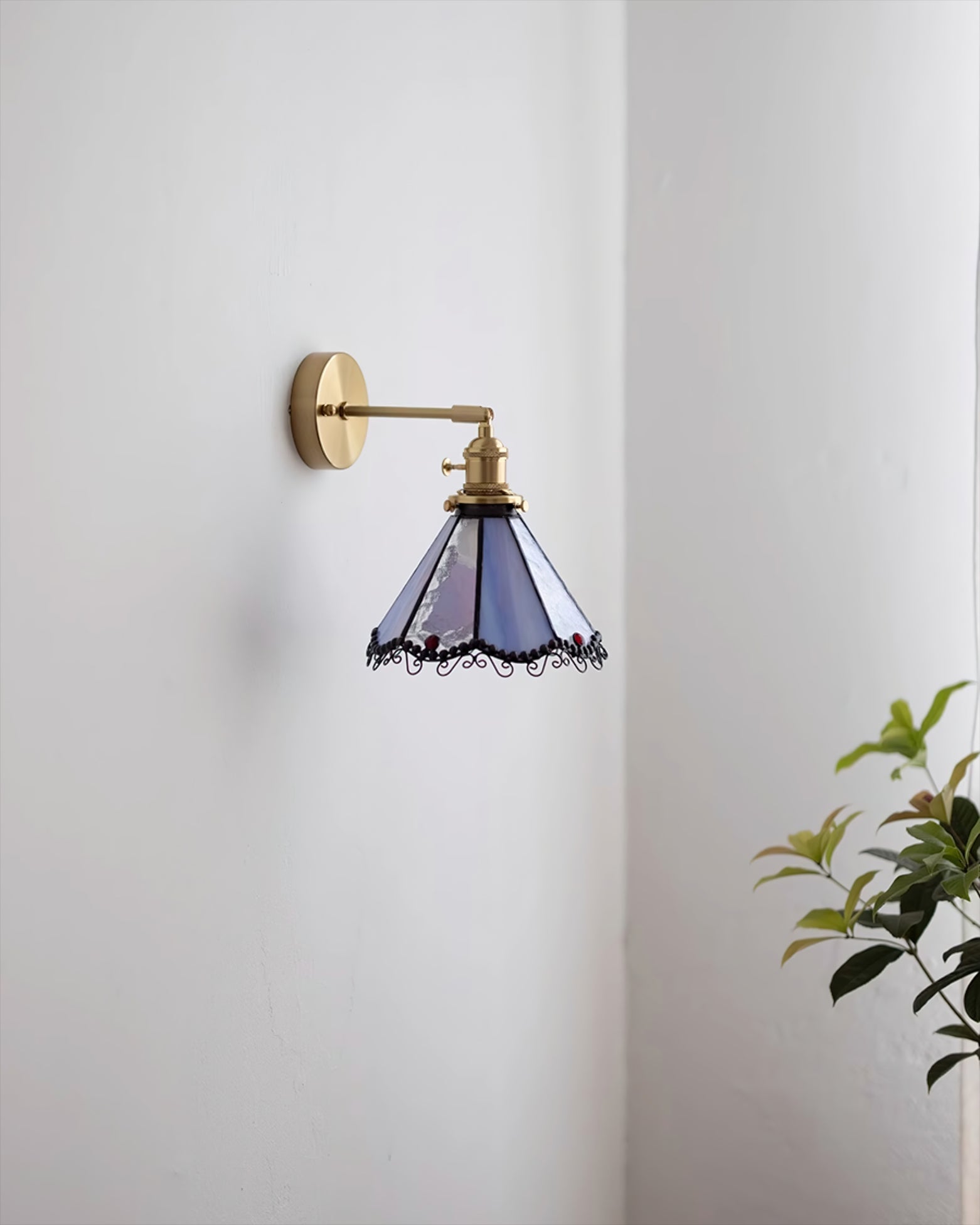 Tiffany Serena Wall Light - Letslighting