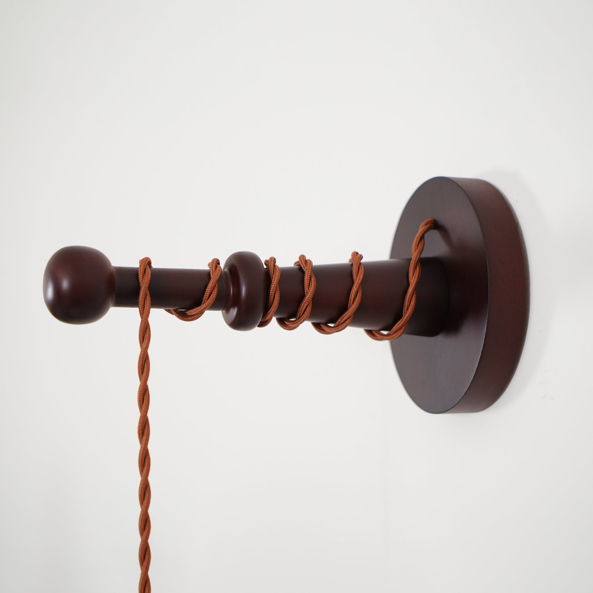 Vitheos Elegance Natural Walnut Wood Wall Lamp - Letslighting