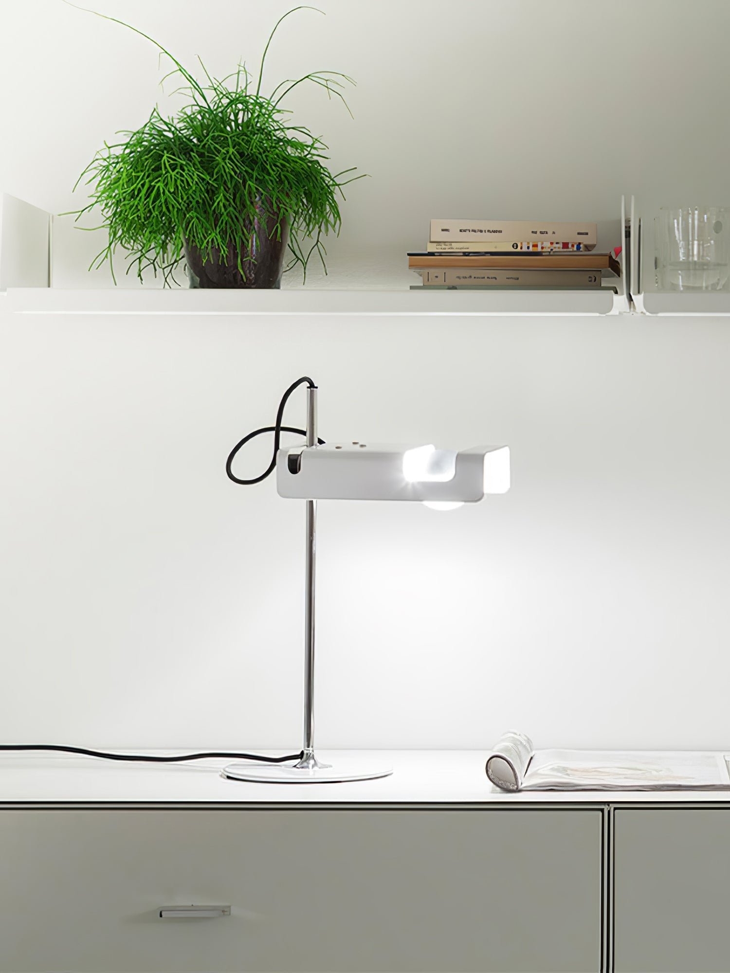 Lumousin Futuristic Table Lamp - Letslighting