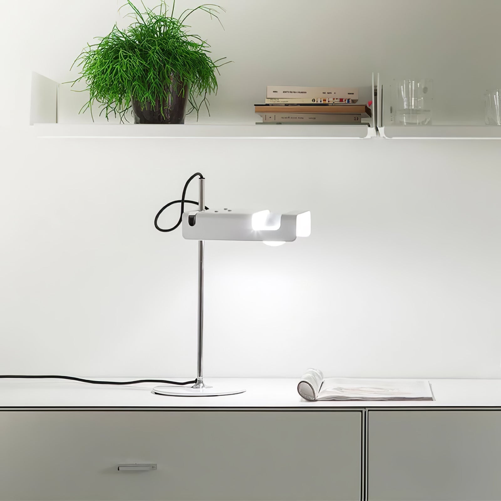 Lumousin Futuristic Table Lamp - Letslighting