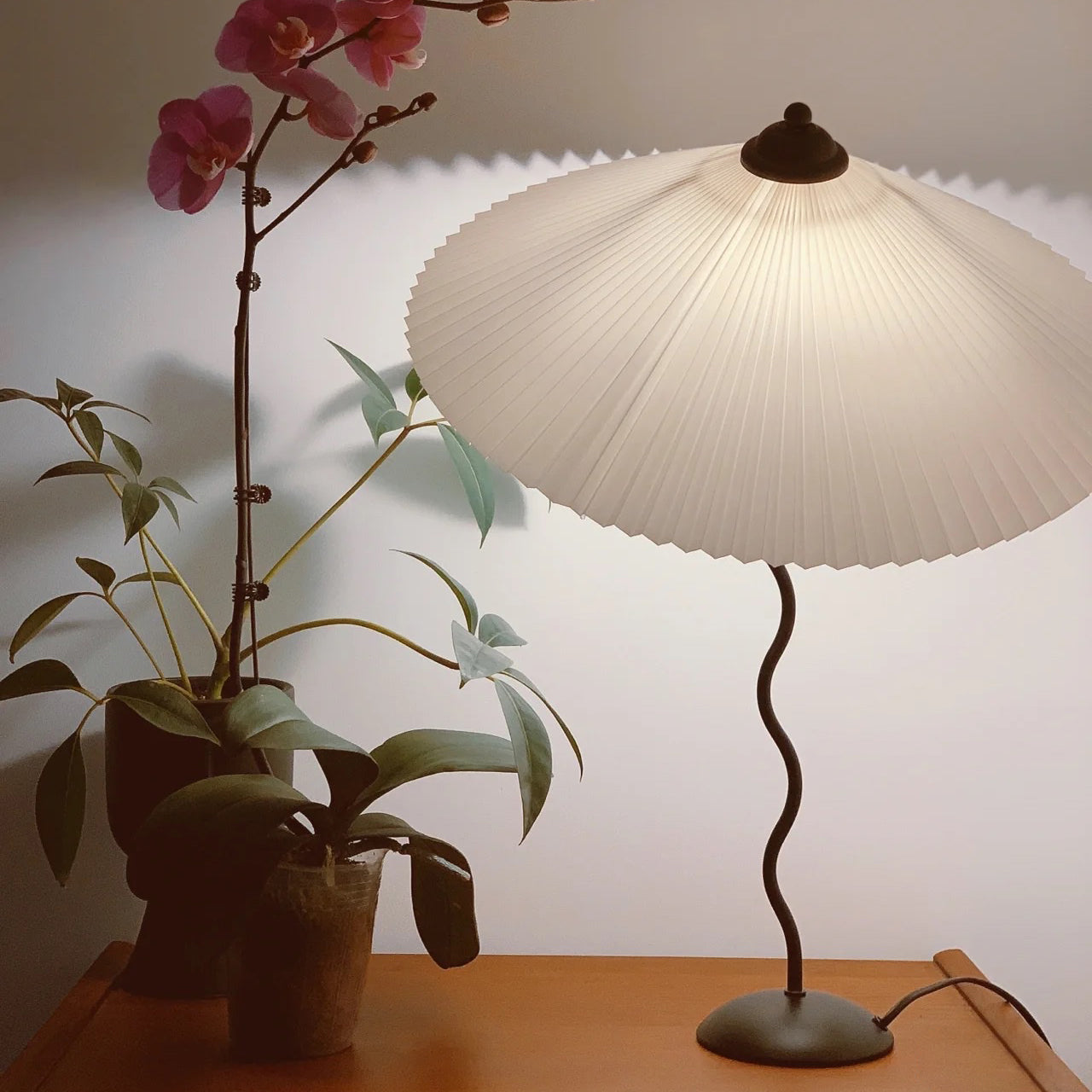 Vioro Fabric Table Lamp - Letslighting