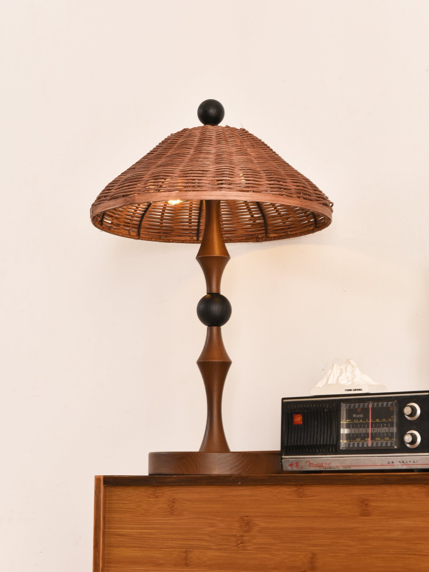 Miran Wood Rattan Vintage Table Lamp - Letslighting