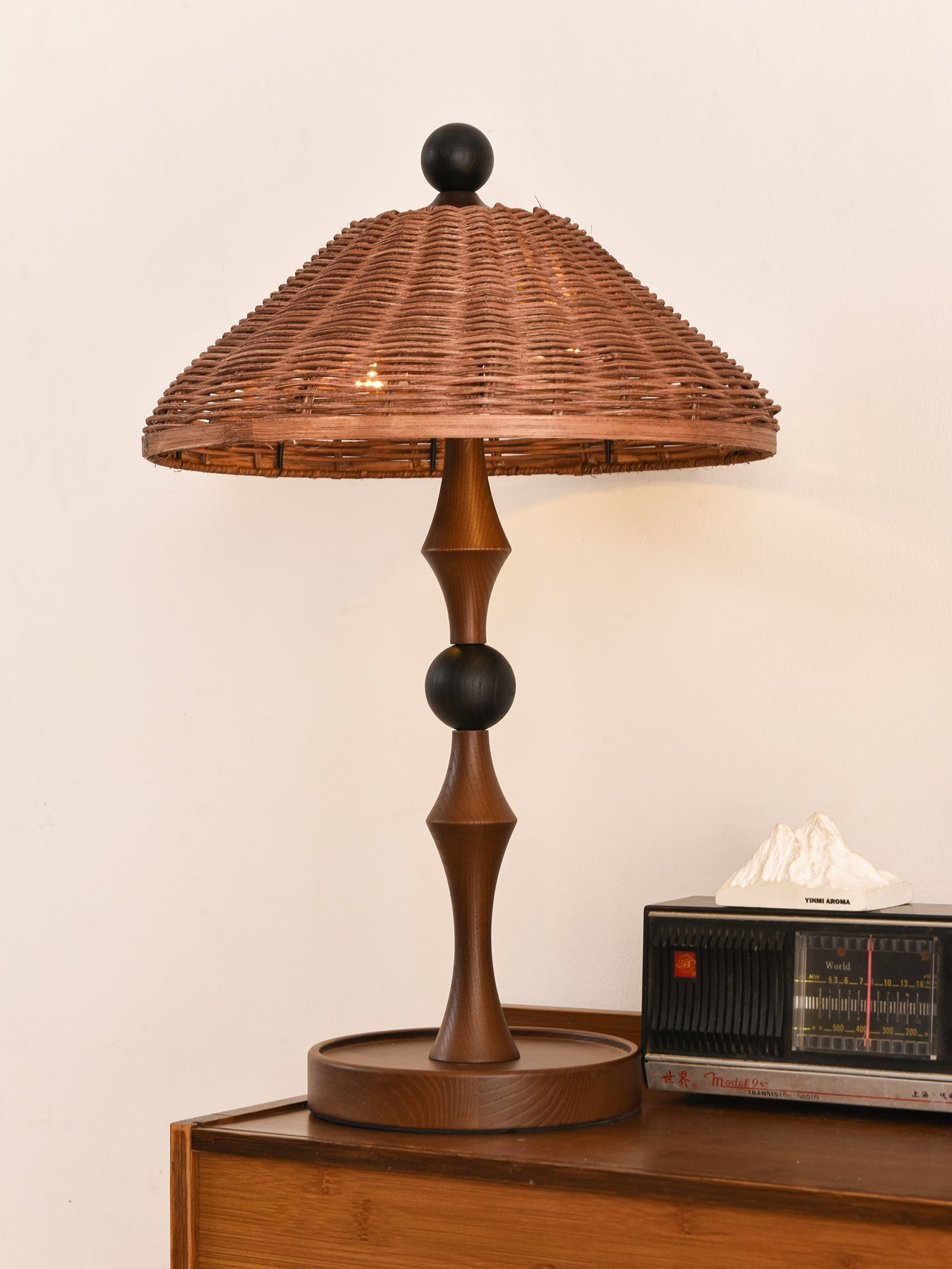 Miran Wood Rattan Vintage Table Lamp - Letslighting