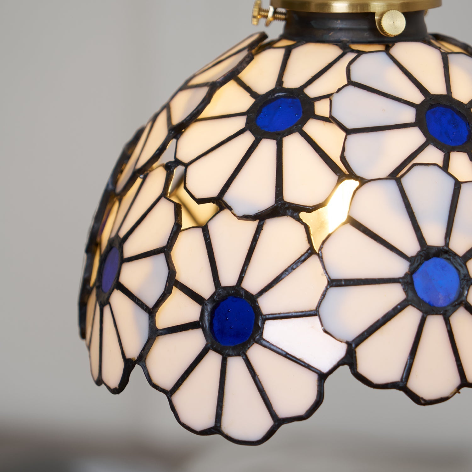 Tiffany Floral Pendant Light Blue - Letslighting