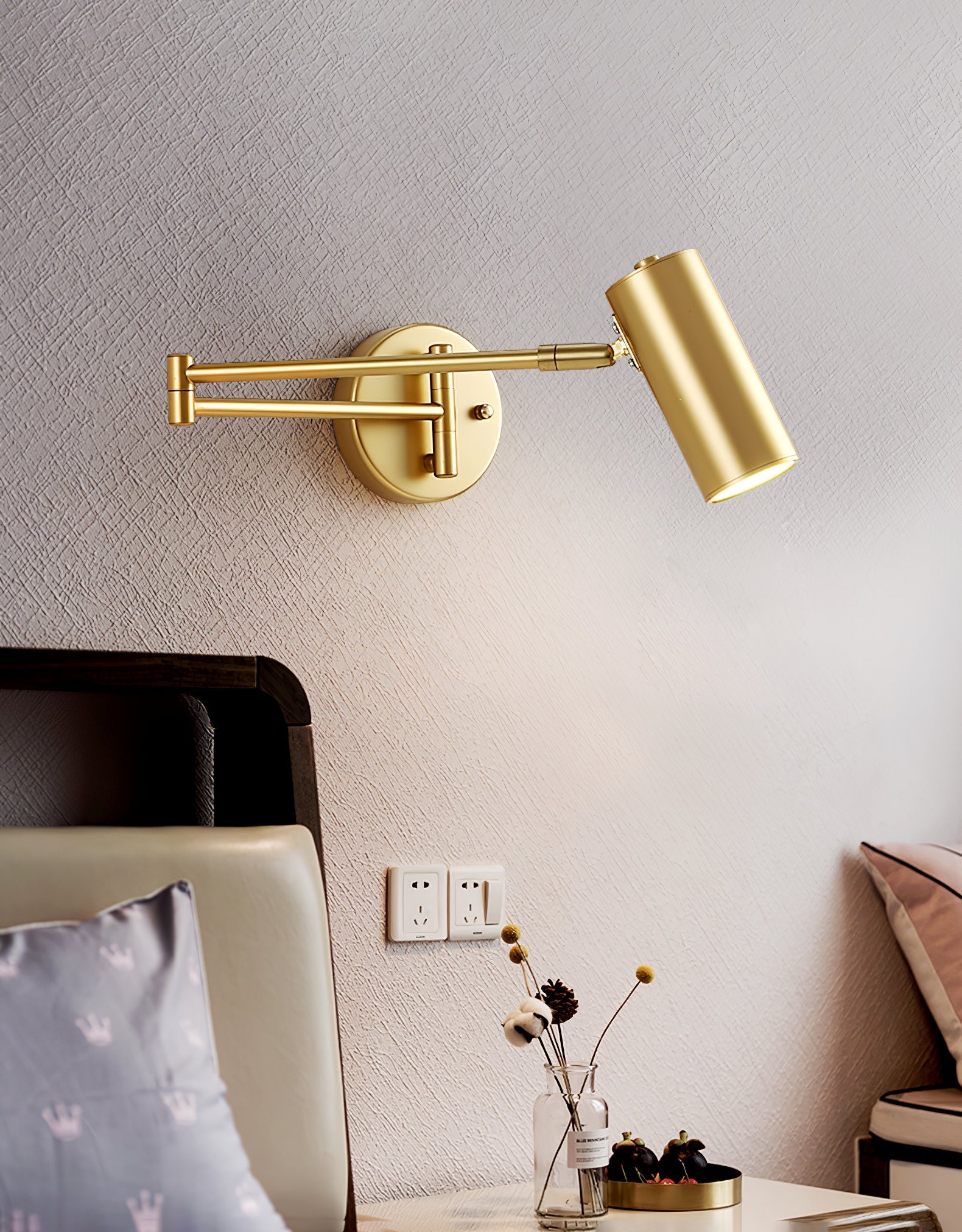 Lustra Wall Sconce Brass Swing Arm Adjustable - Letslighting