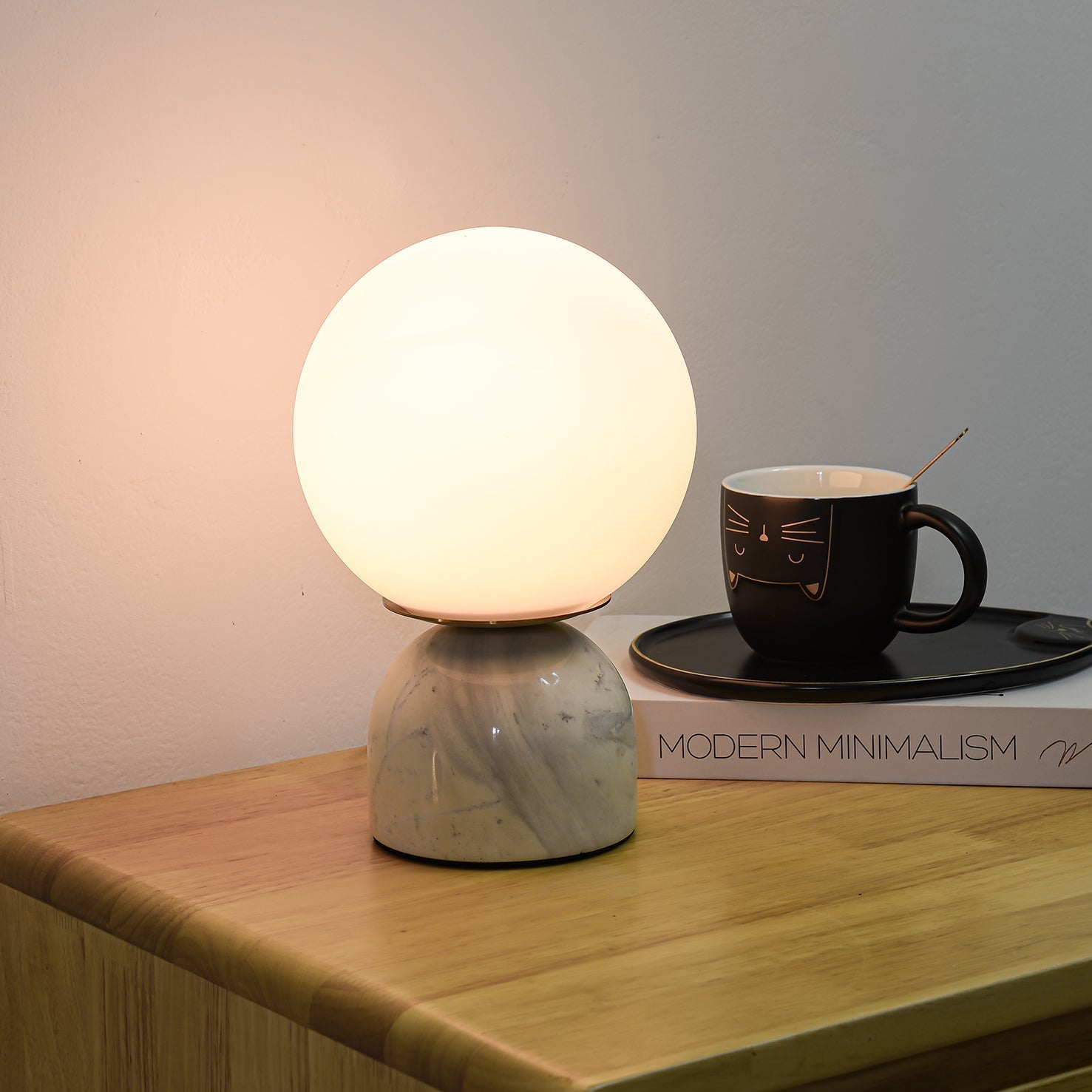 Orone Marble Scandinavian Table Lamp - Letslighting