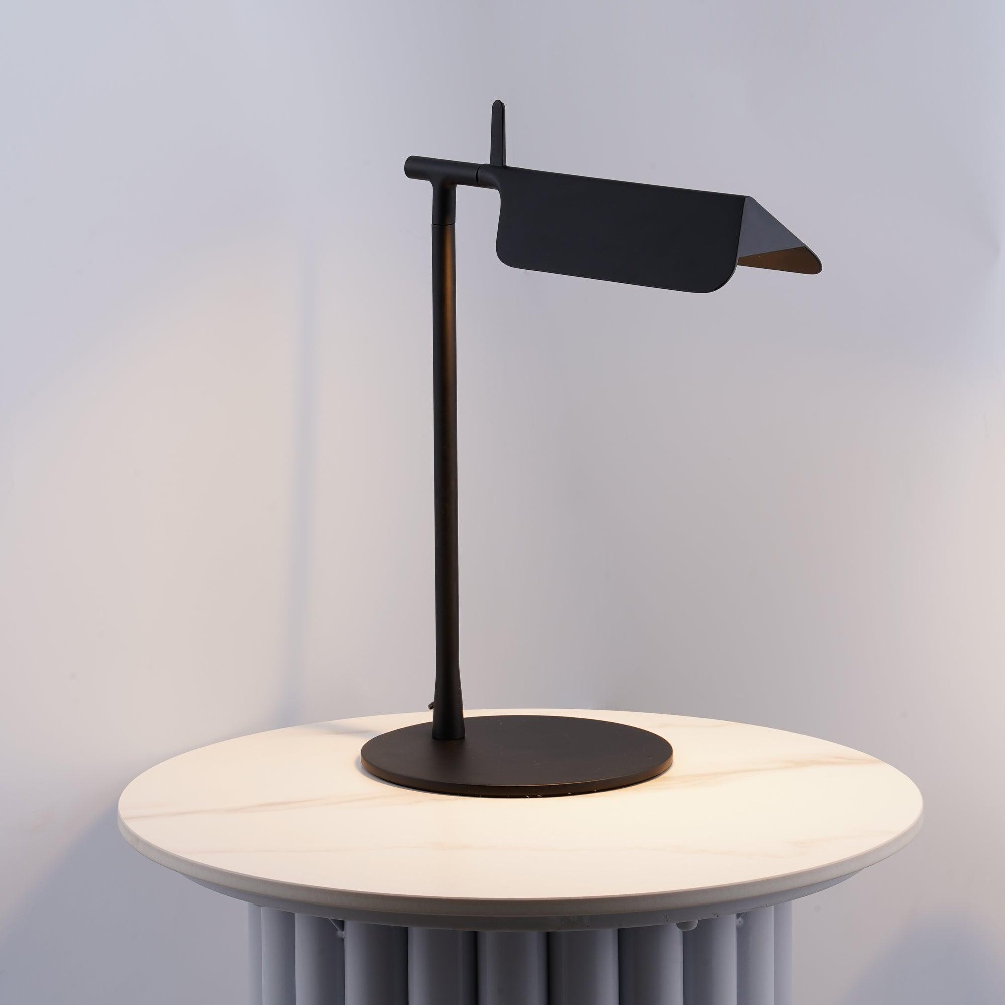 Axil Acrylic Minimalist Table Lamp - Letslighting