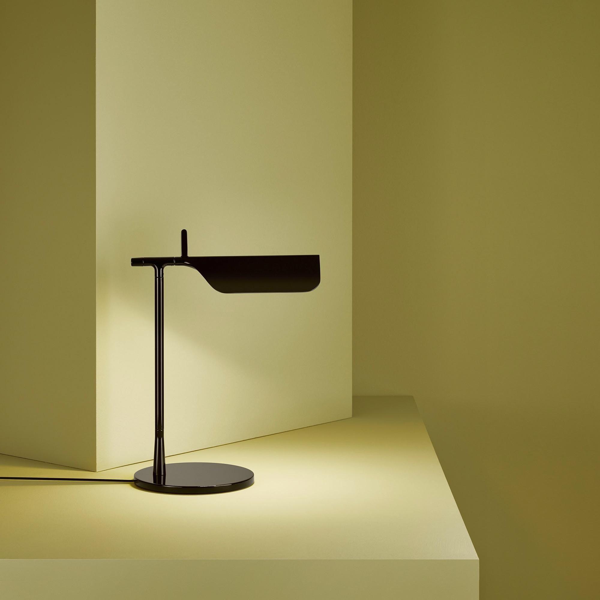 Axil Acrylic Minimalist Table Lamp - Letslighting