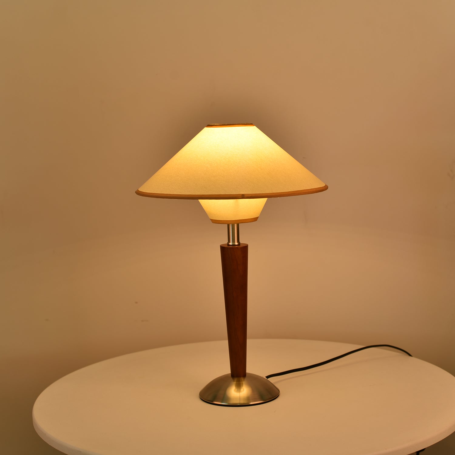 Lustra Table Lamp Talonwood - Letslighting