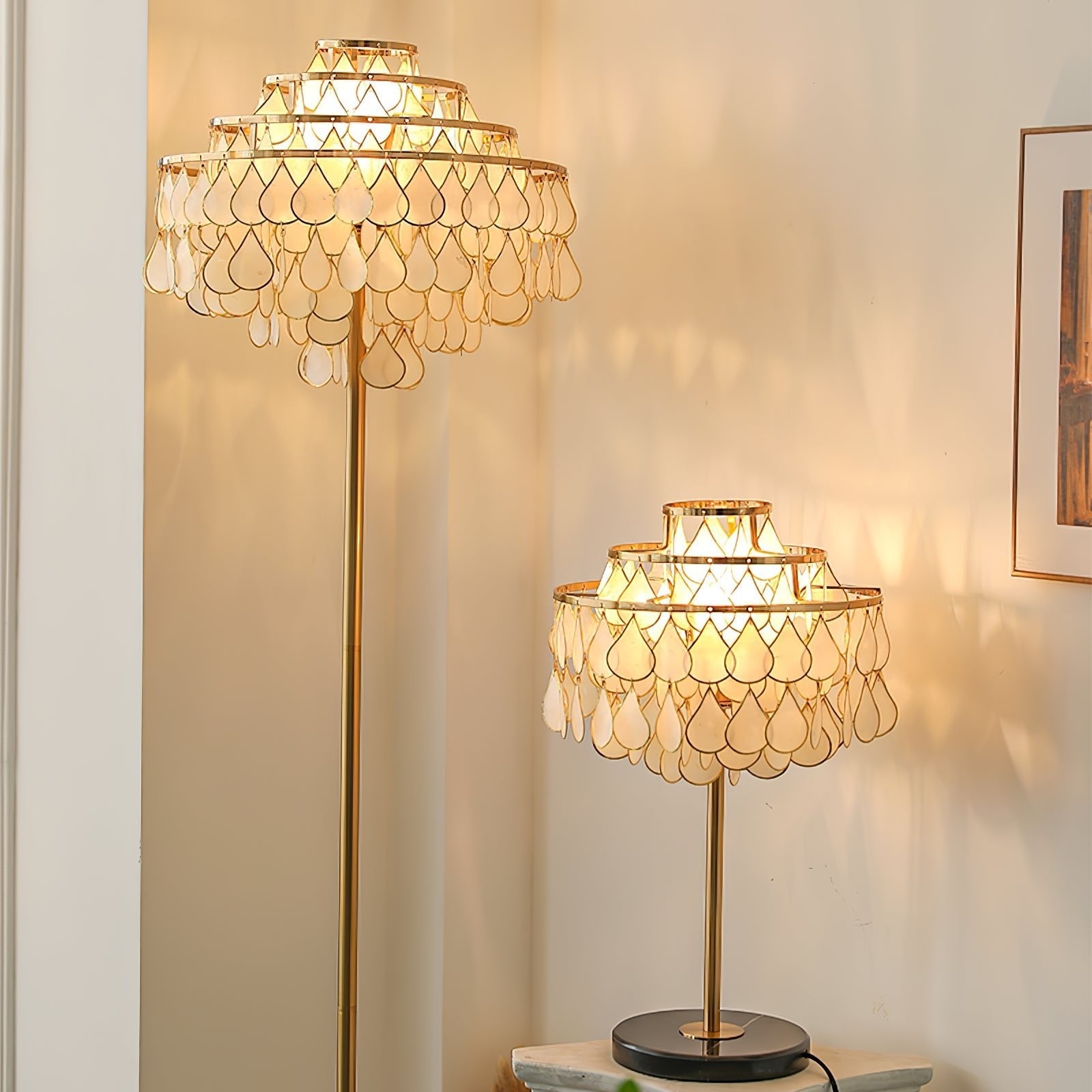 Teardrops Shell Table Lamp - Blowlighting