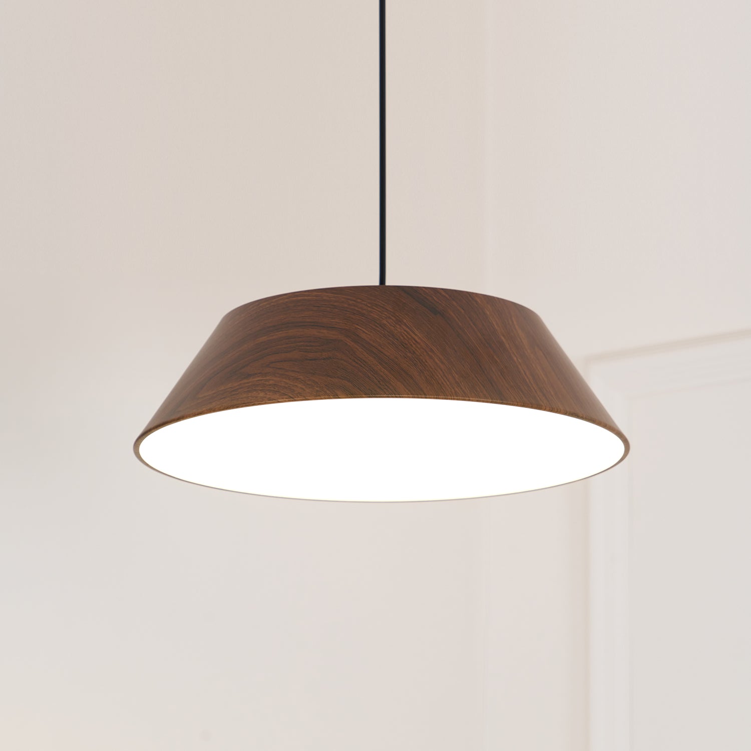 Novain Wood Grain Pendant Light - Letslighting