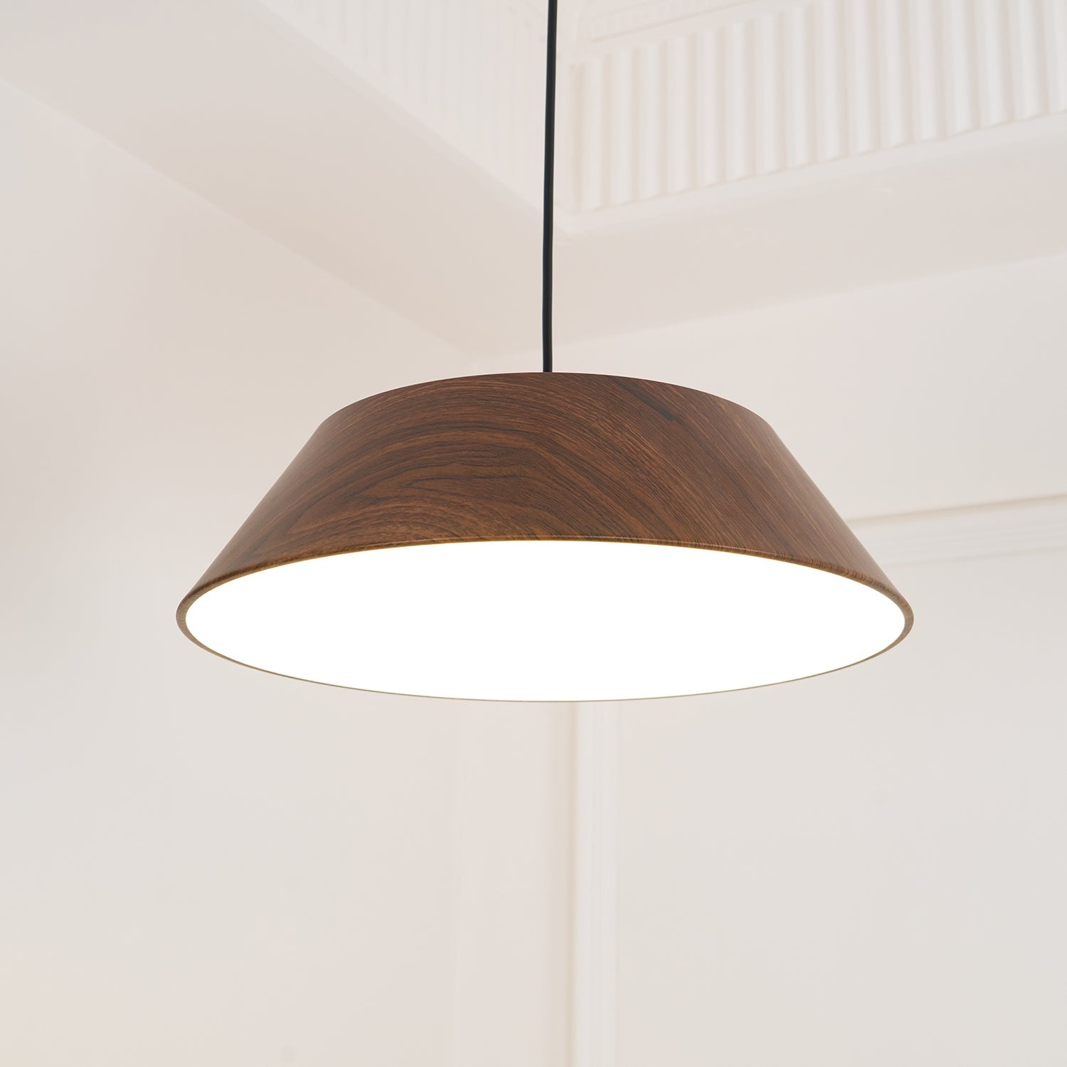 Novain Wood Grain Pendant Light - Letslighting