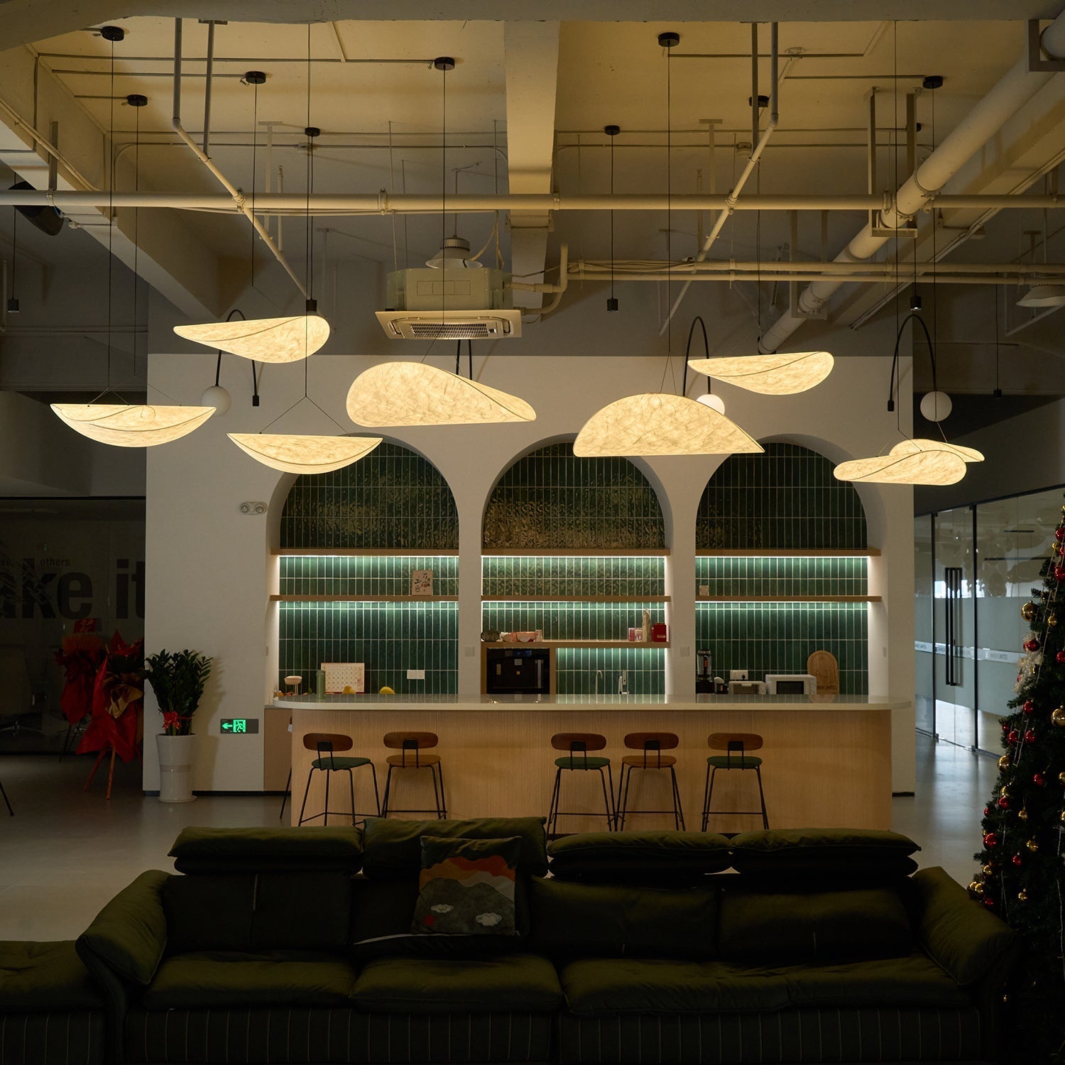 Vela Minimalist Silk Pendant Light - Letslighting