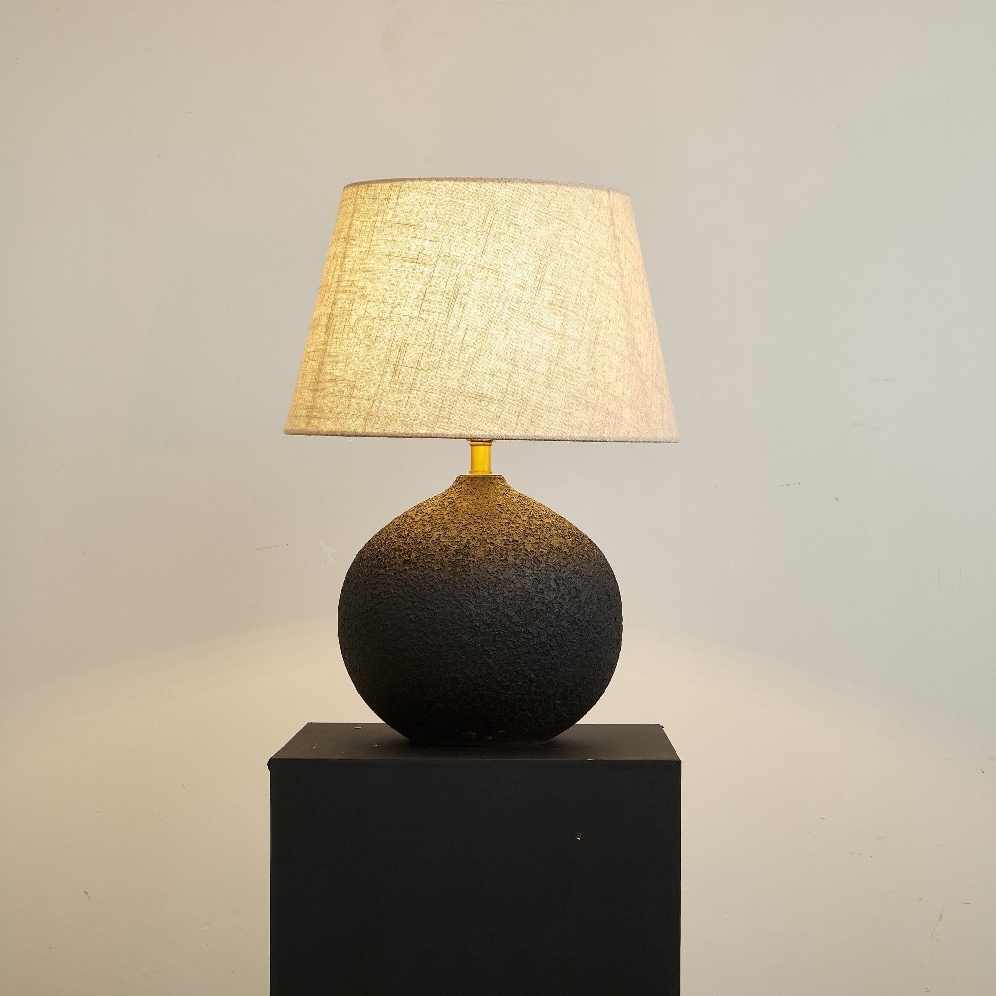 Serena Modern Table Lamp - Letslighting