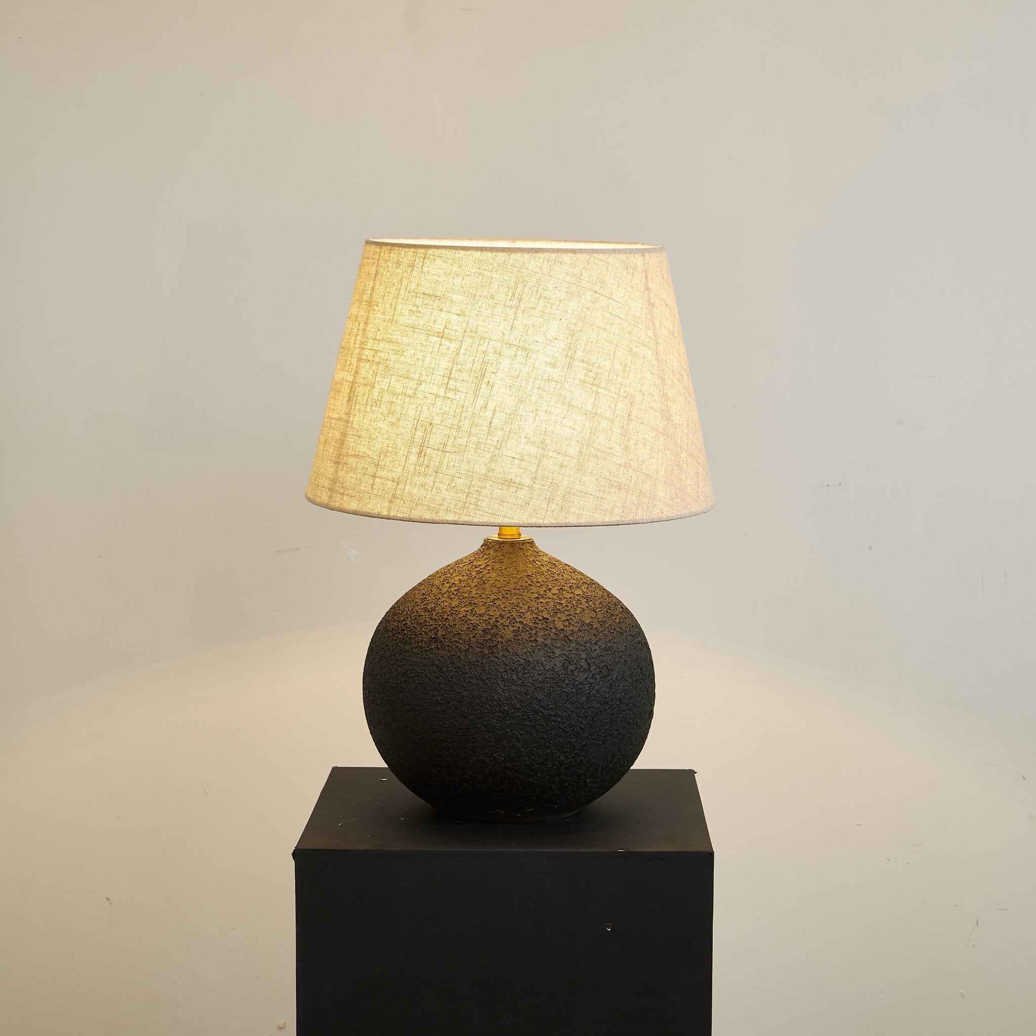 Serena Modern Table Lamp - Letslighting