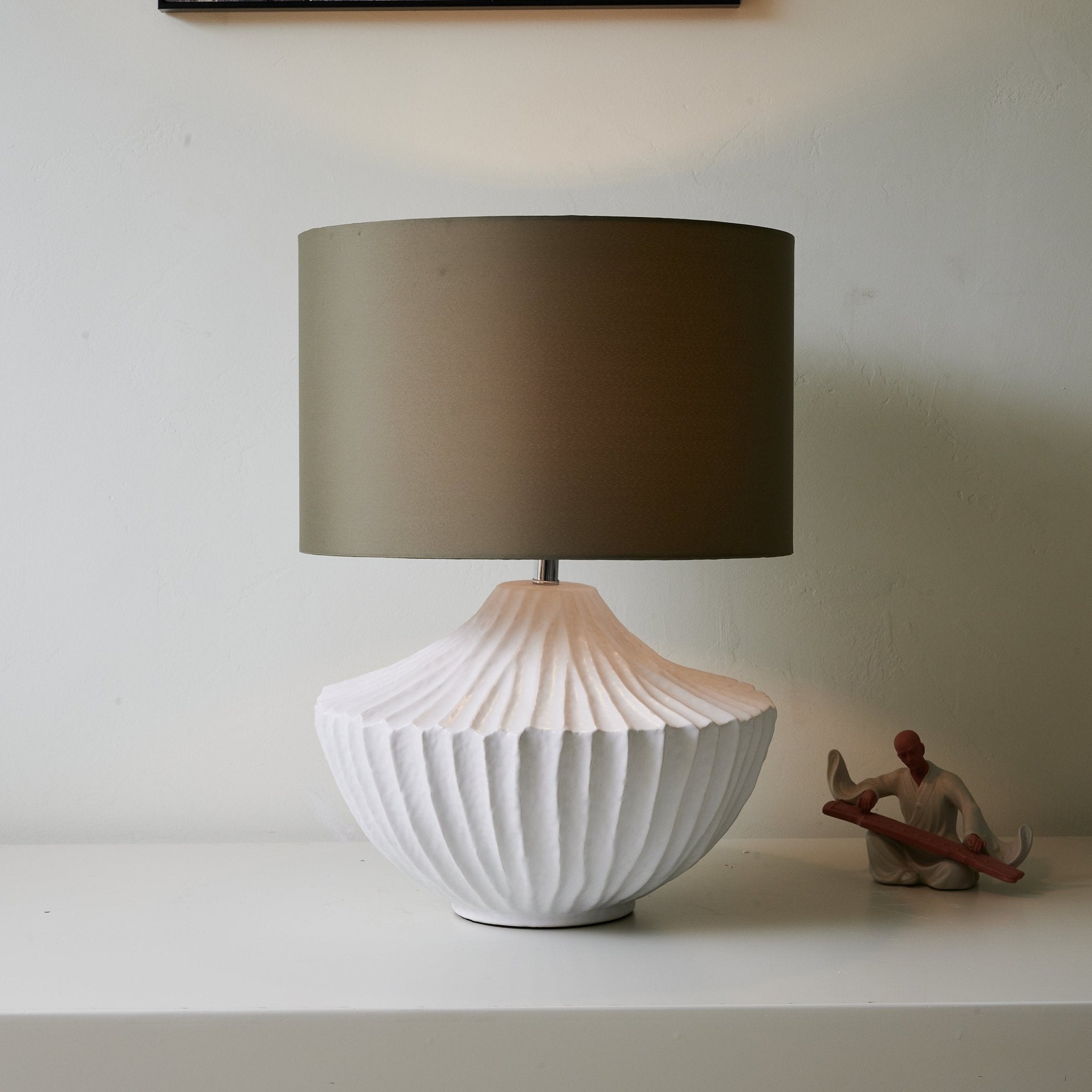 Arthur Minimalist Table Lamp - Letslighting