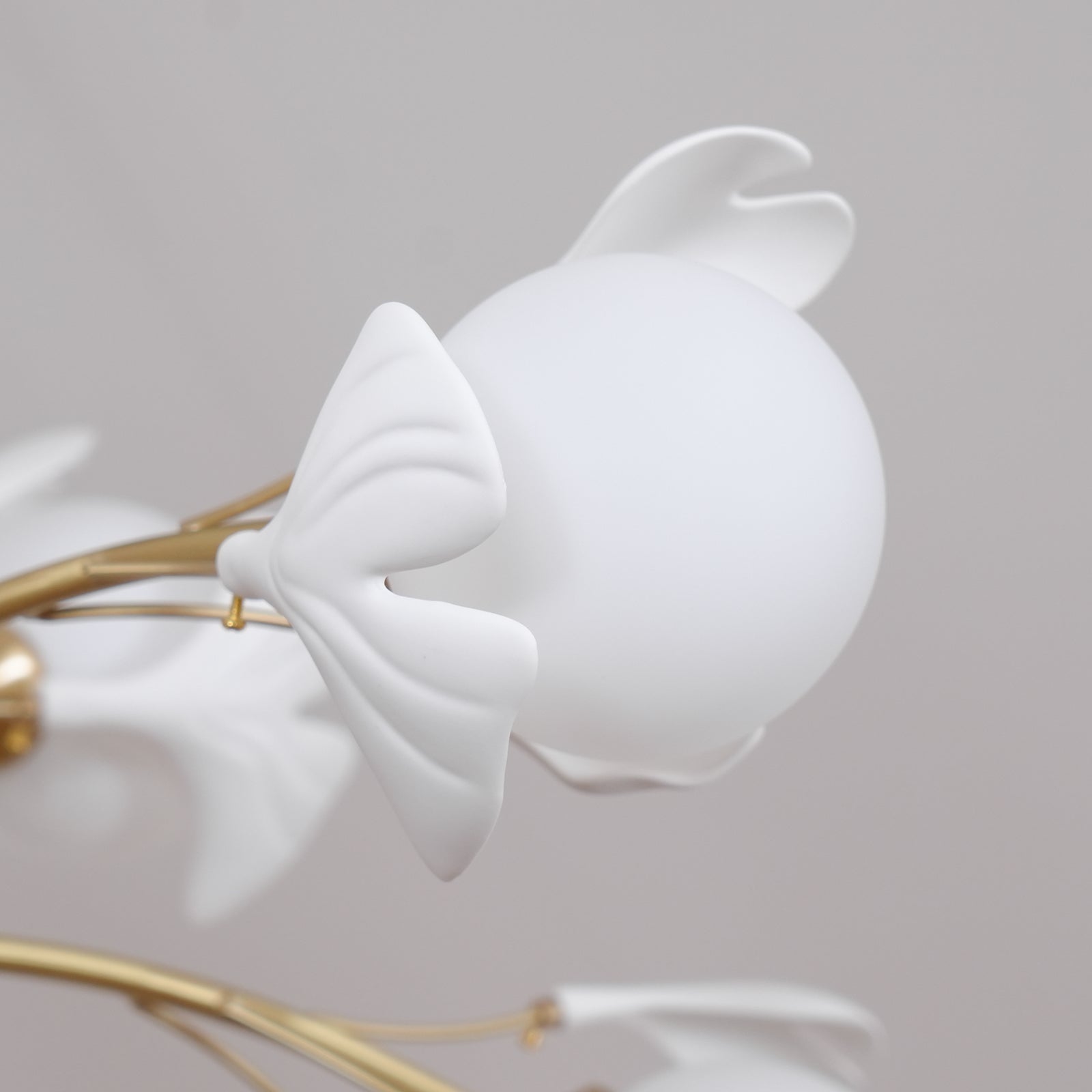 Lustra Chandelier Ginkgo Leaf Brass Ceramic Glass - Letslighting