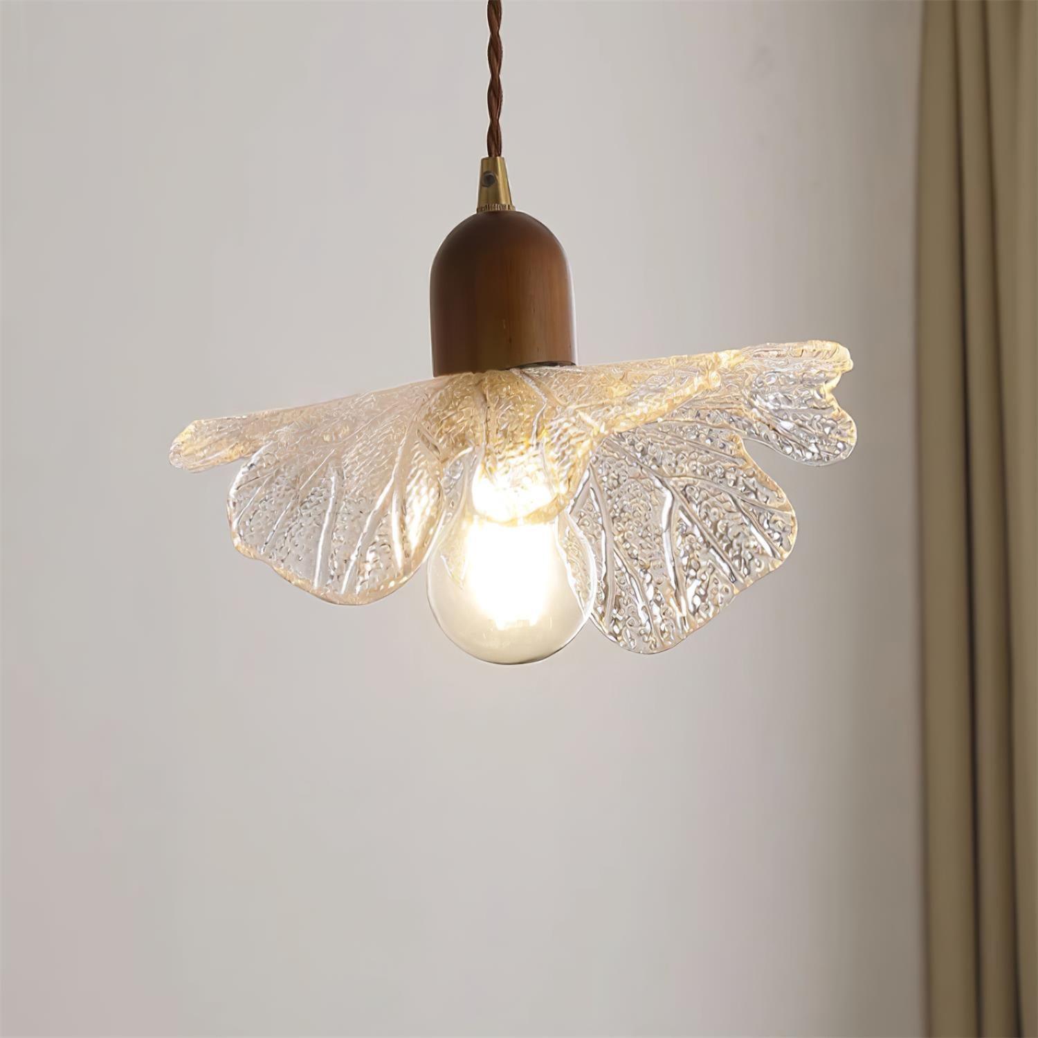 Pendant Lamp Tiffany-Style Glass Floral Shade Art Nouveau Charm - Letslighting