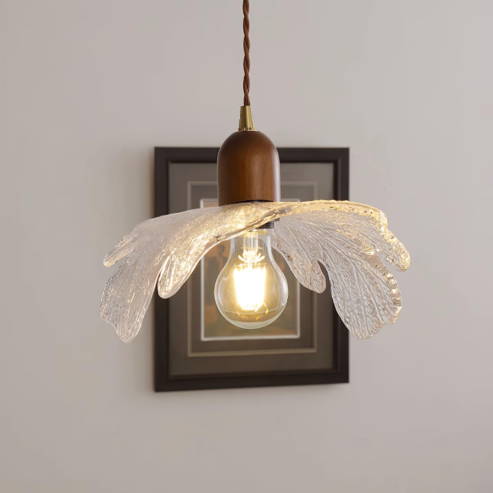 Pendant Lamp Tiffany-Style Glass Floral Shade Art Nouveau Charm - Letslighting