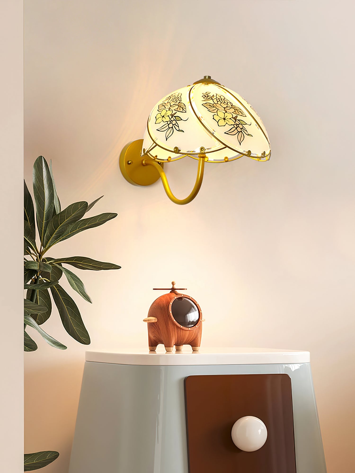 Tiffany Lily Wall Light - Letslighting