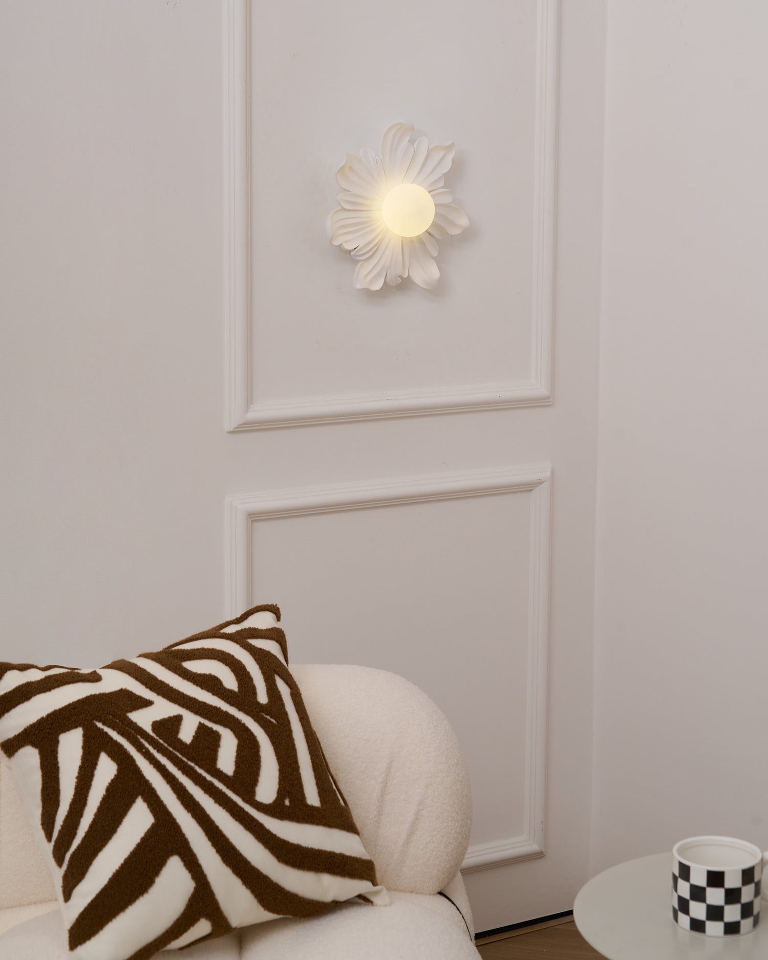 Tina Flower Wall Lamp - Letslighting