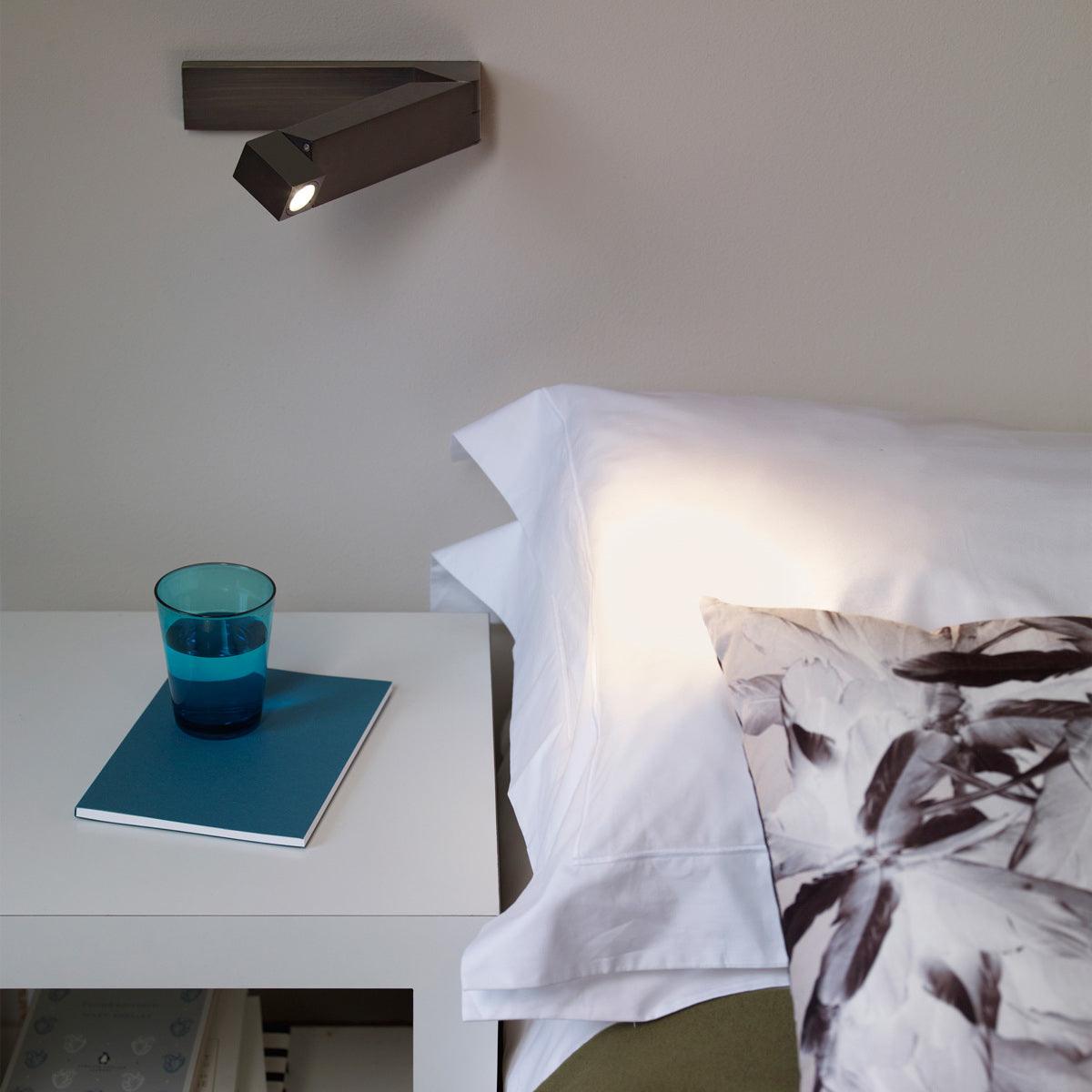 Phase LED Modern Minimalist Bedside Bedroom Wall Light - Letslighting