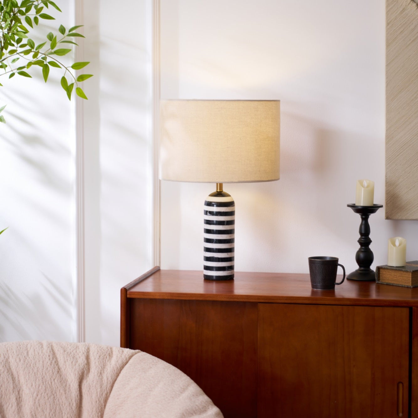 Avery Contemporary Table Lamp - Letslighting