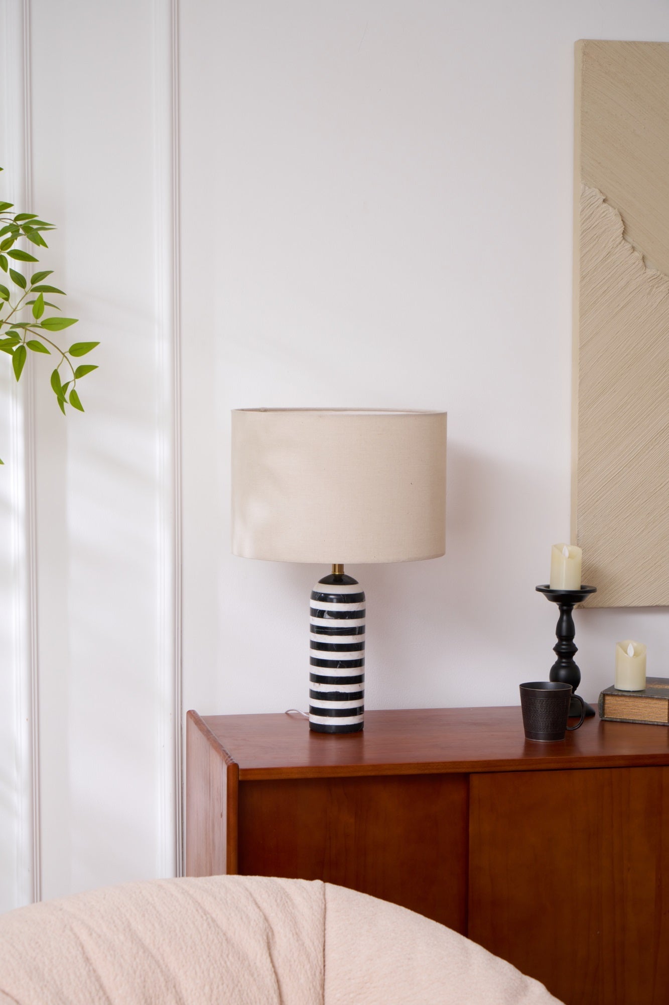Avery Contemporary Table Lamp - Letslighting