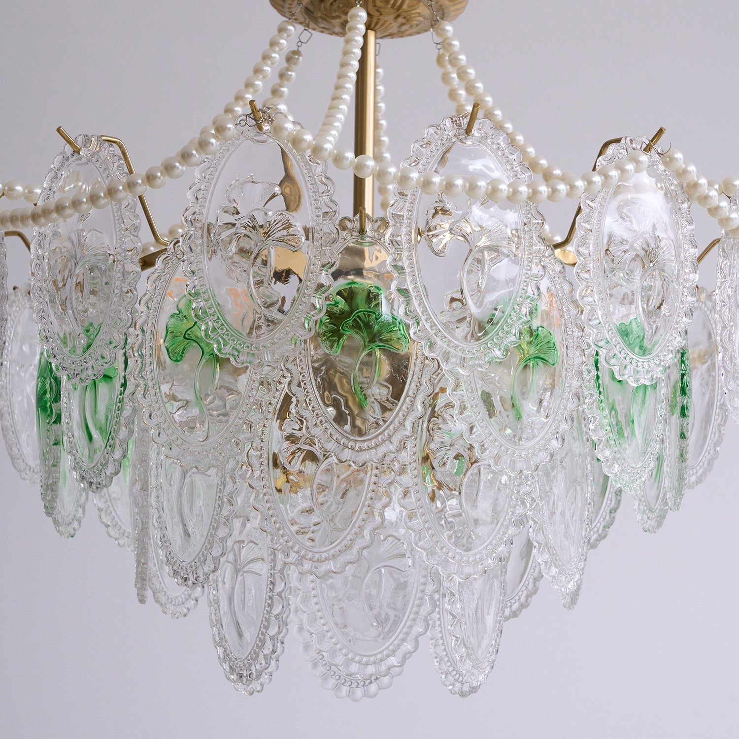 Kristy Chandelier Lustrous pearls