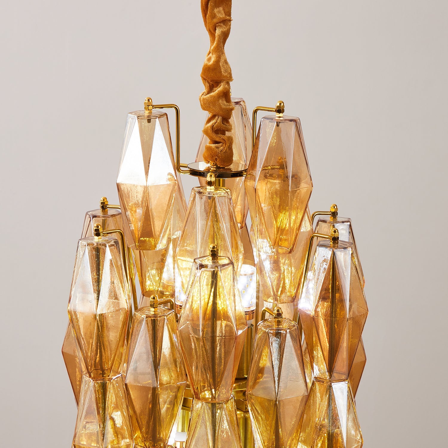 Velthra Pendant Lamp with Faceted Glass Cascade - Letslighting