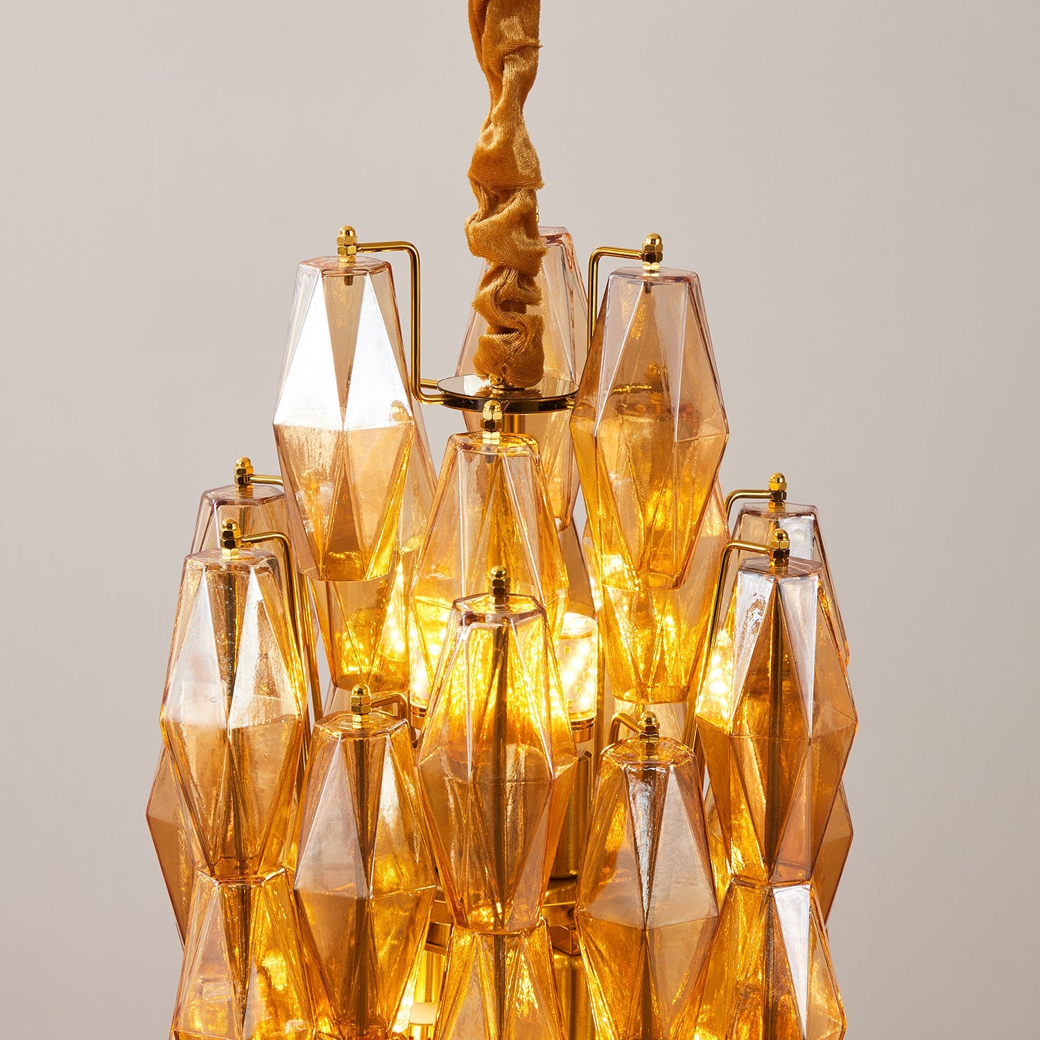 Velthra Pendant Lamp with Faceted Glass Cascade - Letslighting