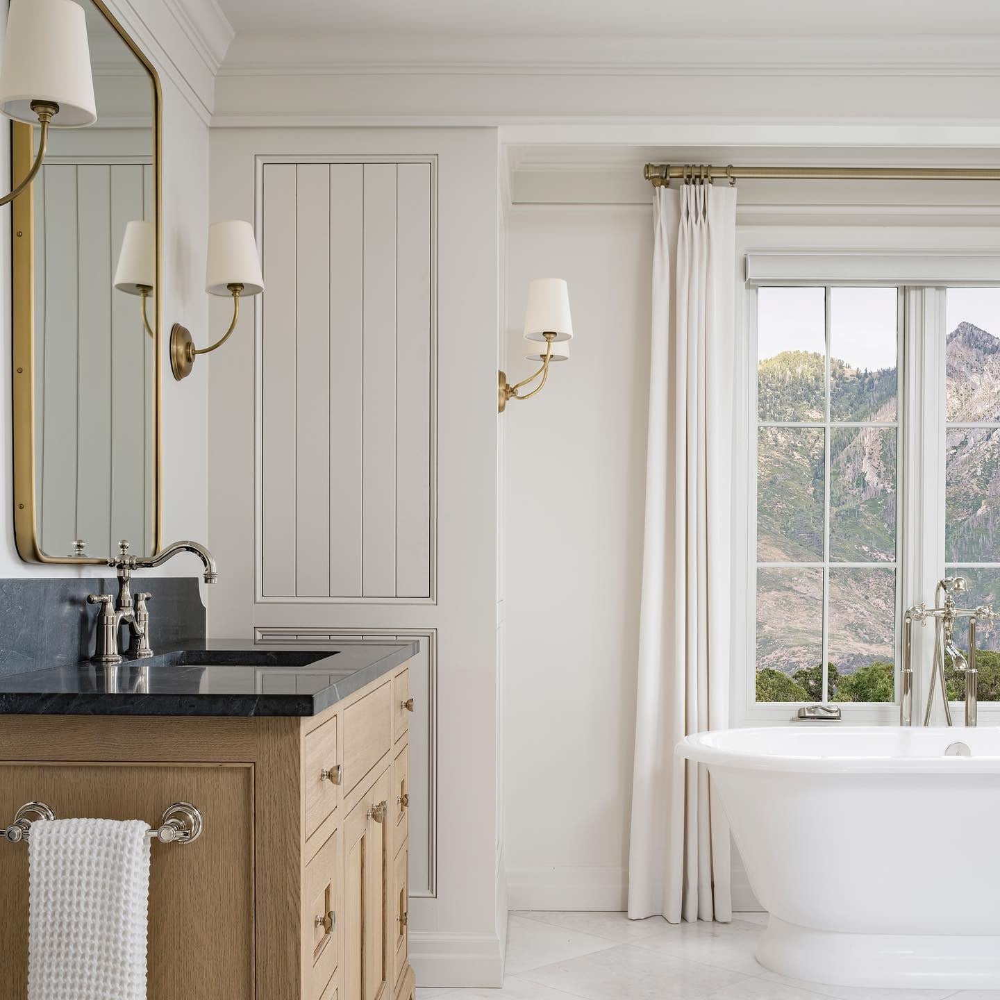 Silva Classic Black Bronze Wall Lamp - Letslighting