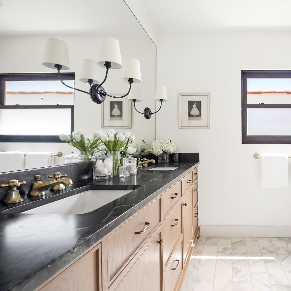 Silva Classic Black Bronze Wall Lamp - Letslighting