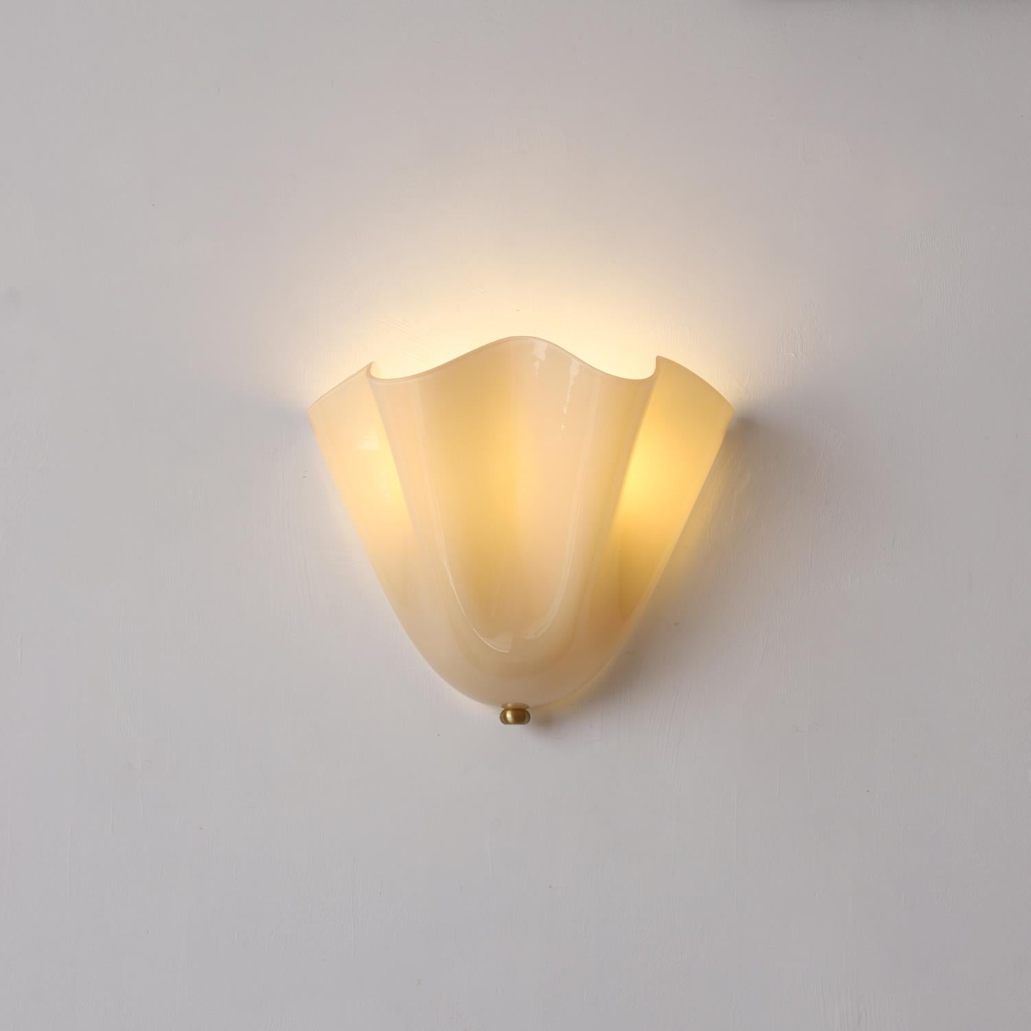 Elara Wall Lamp