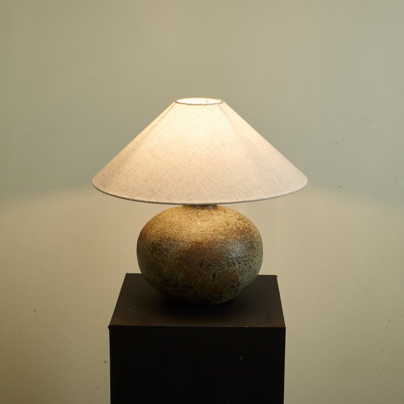 Mandy Modern Ceramics Table Lamp - Letslighting