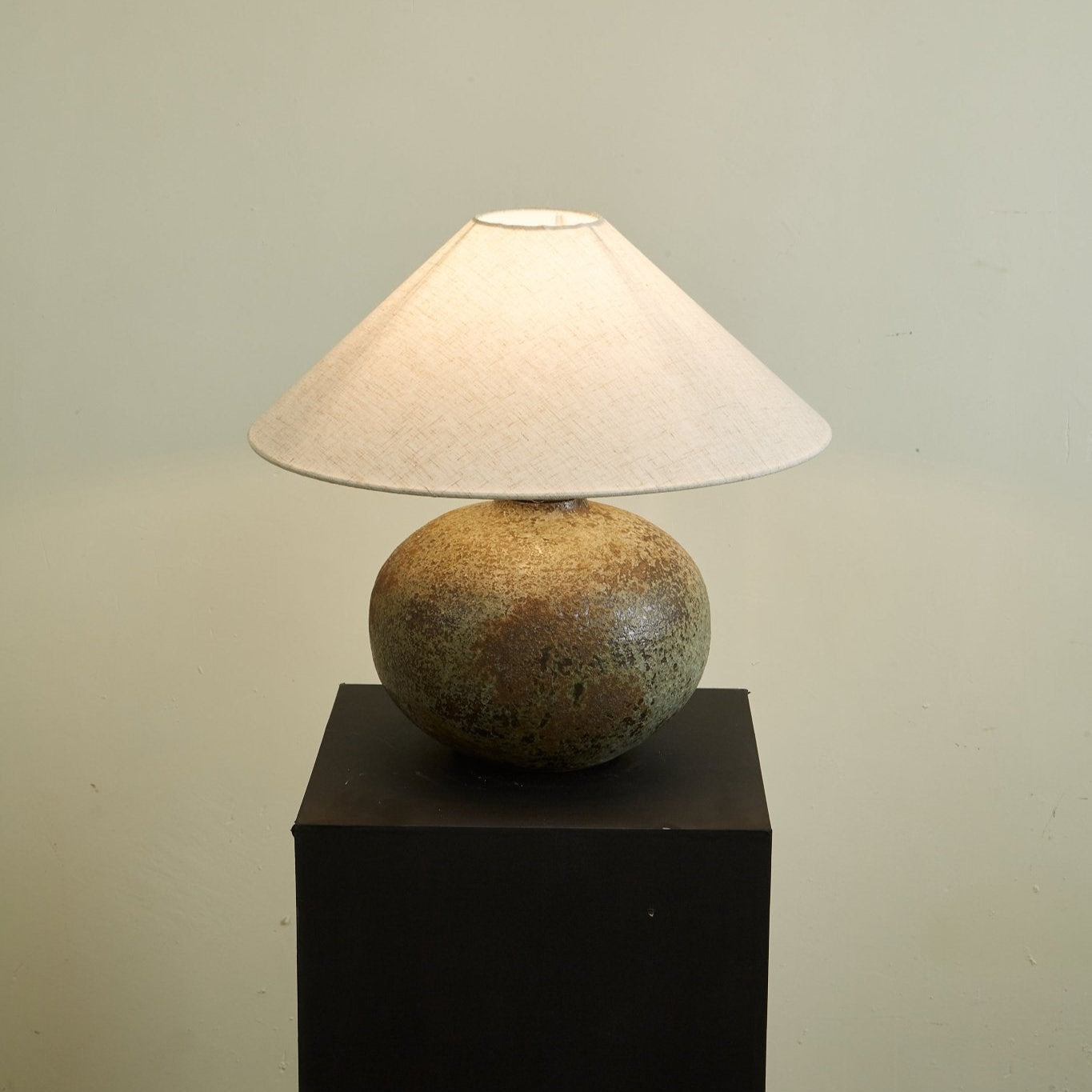 Mandy Modern Ceramics Table Lamp - Letslighting