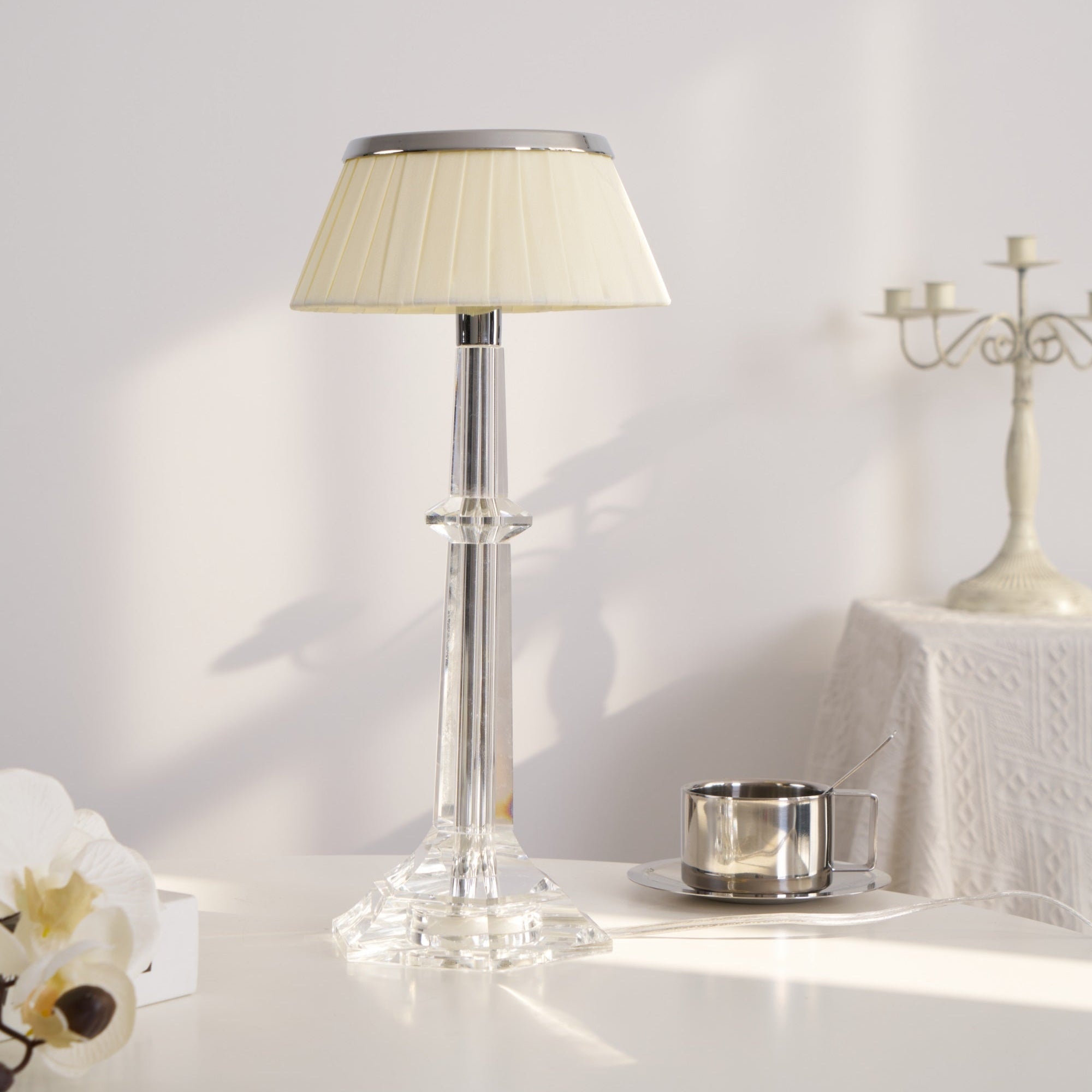 Haloza Fabric Luxurious Table Lamp - Letslighting