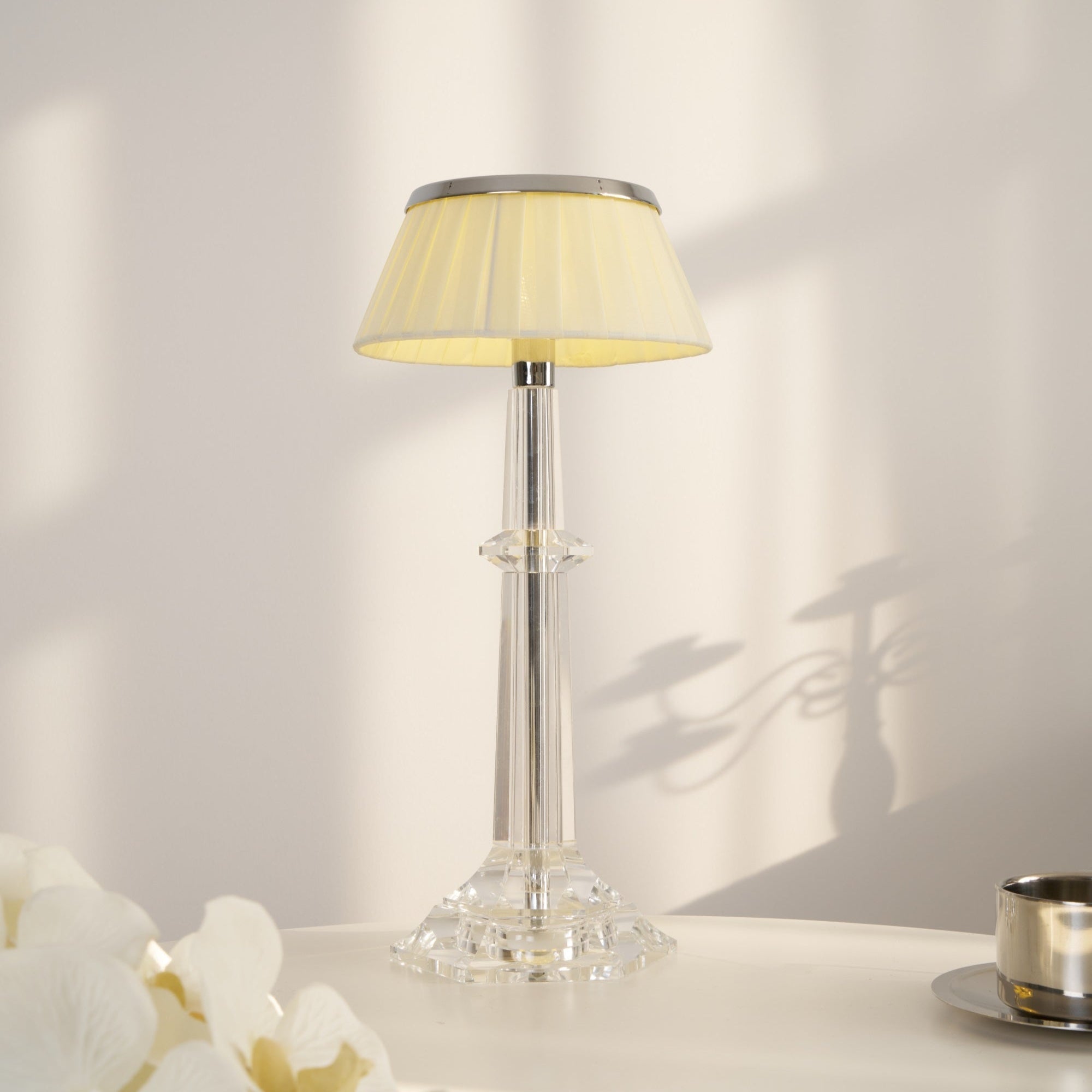 Haloza Fabric Luxurious Table Lamp - Letslighting