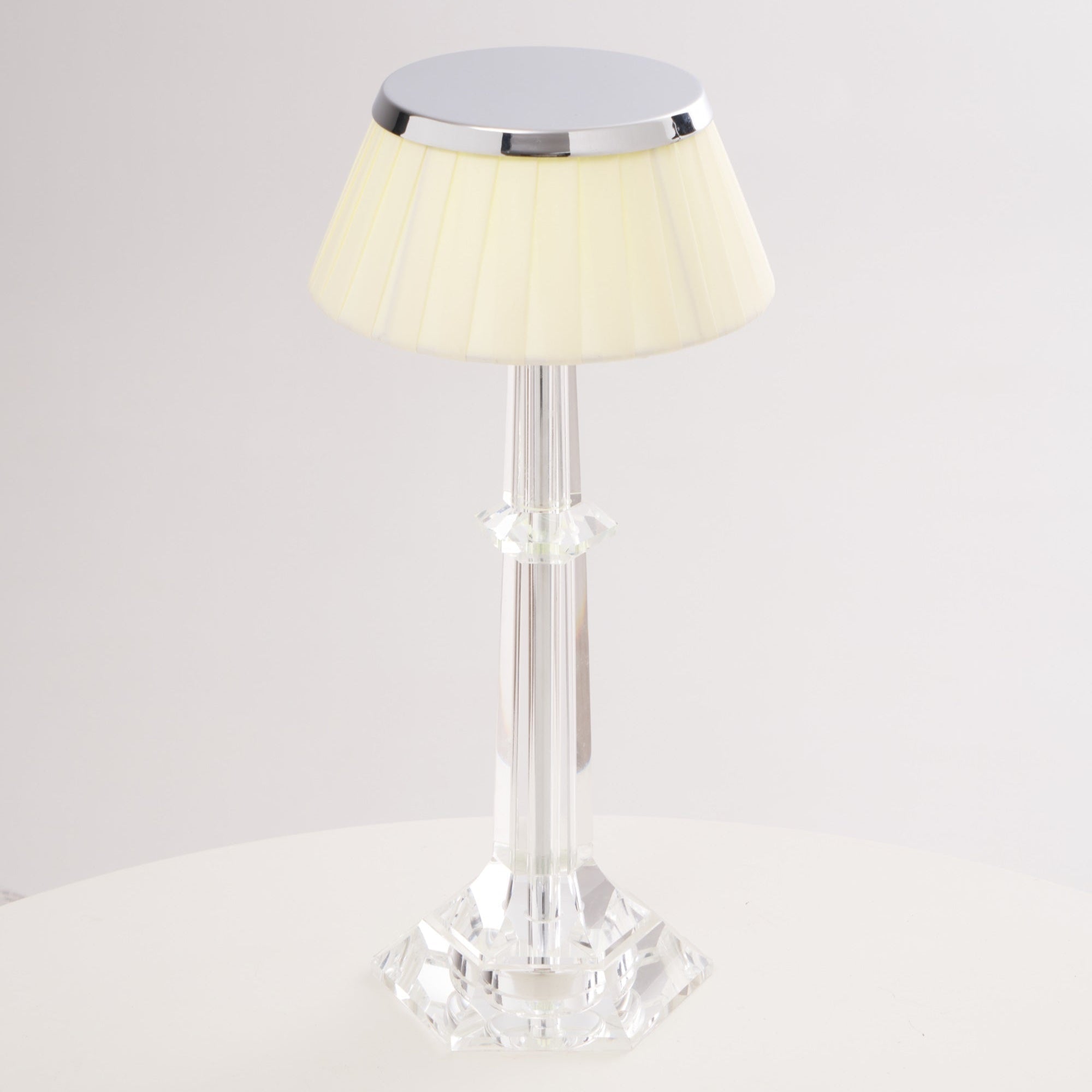 Haloza Fabric Luxurious Table Lamp - Letslighting