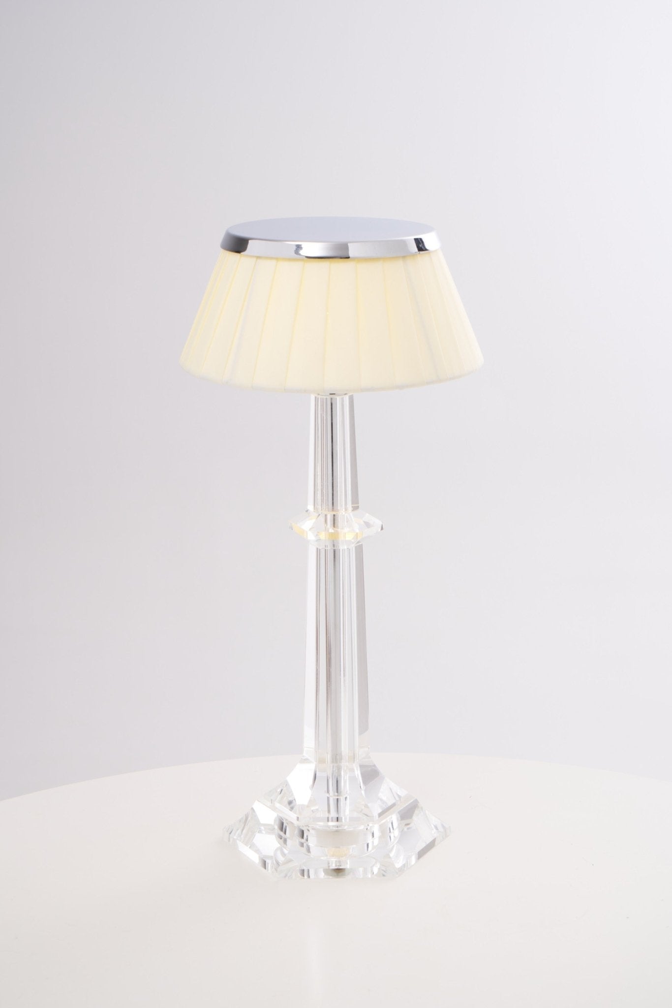 Haloza Fabric Luxurious Table Lamp - Letslighting