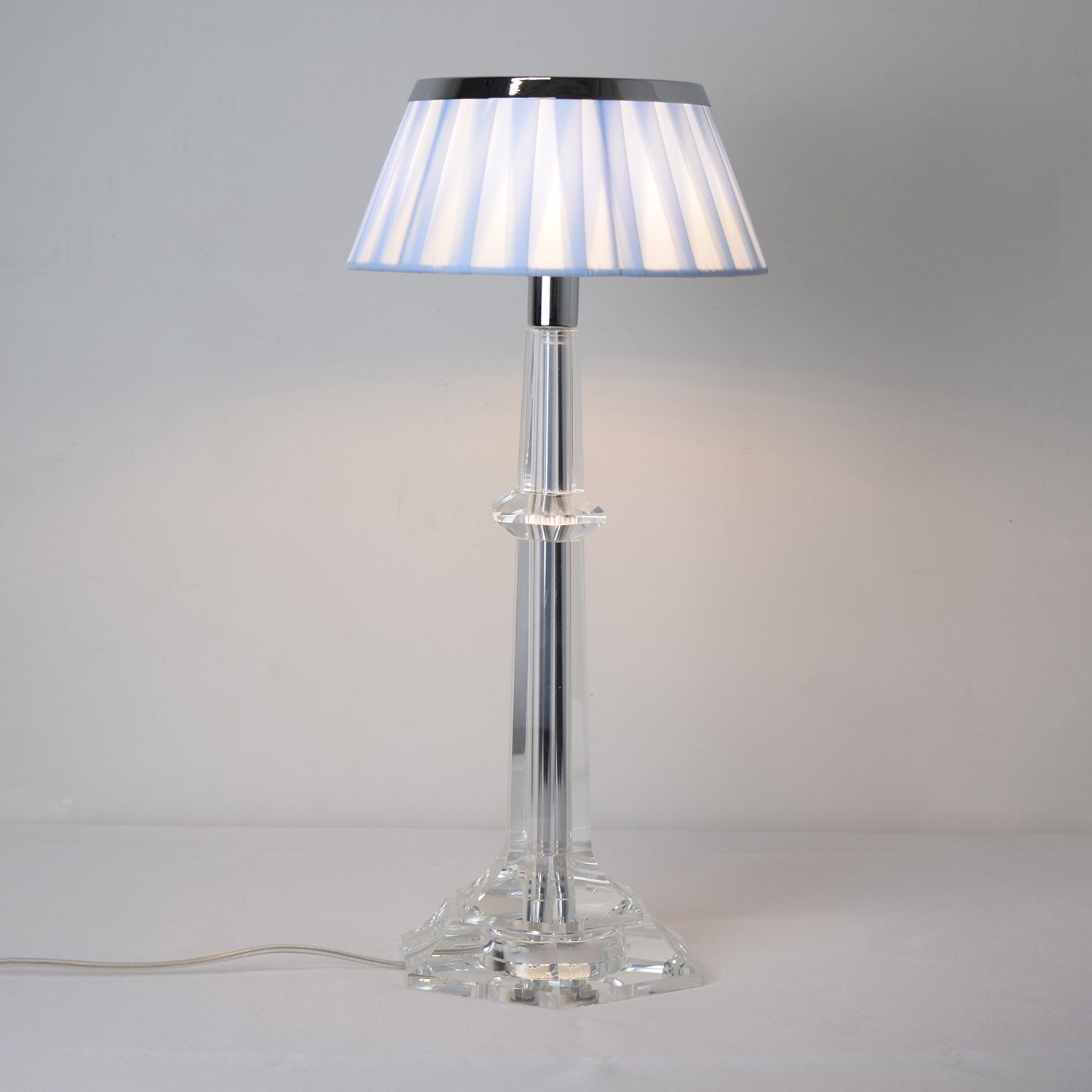 Haloza Fabric Luxurious Table Lamp - Letslighting