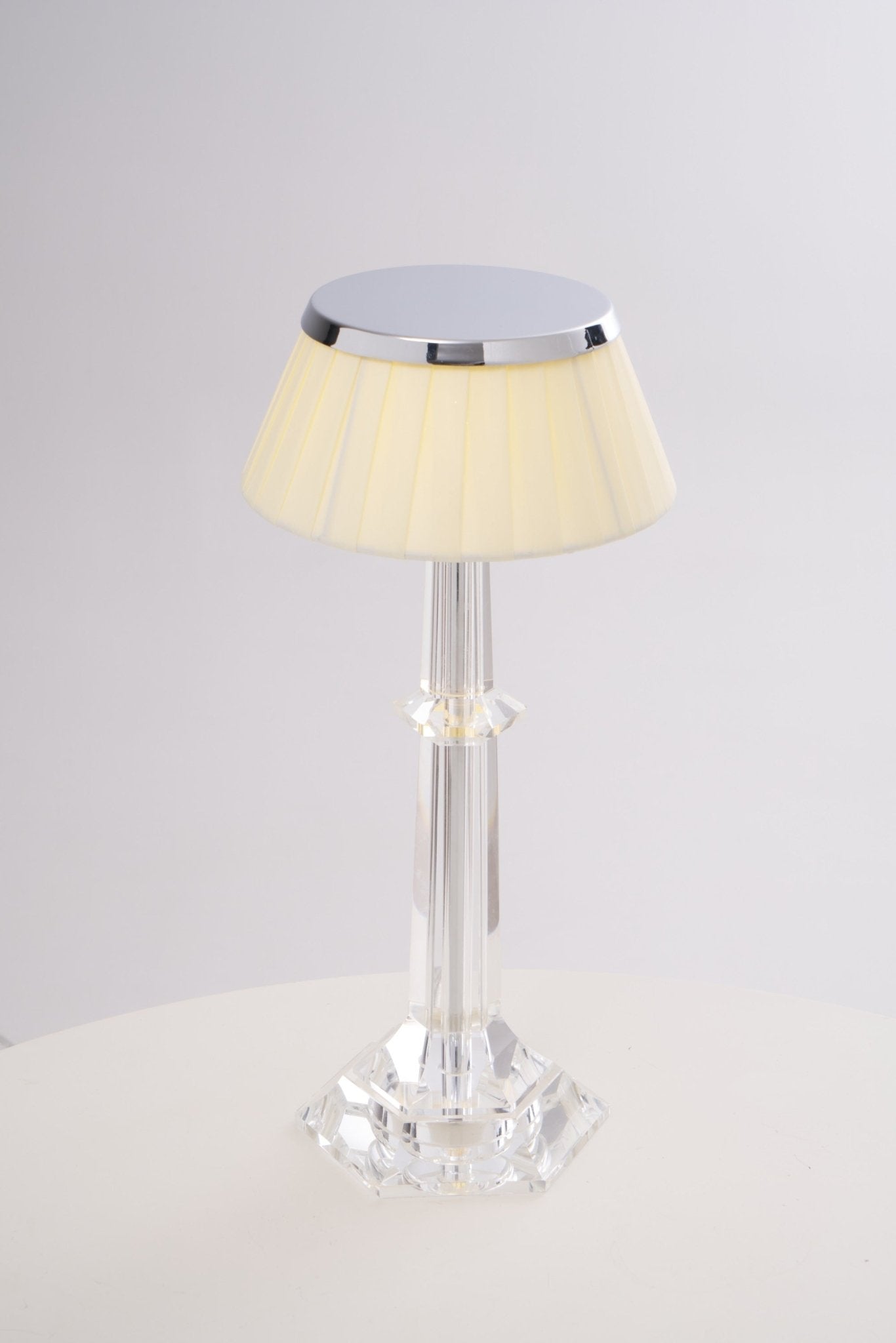 Haloza Fabric Luxurious Table Lamp - Letslighting