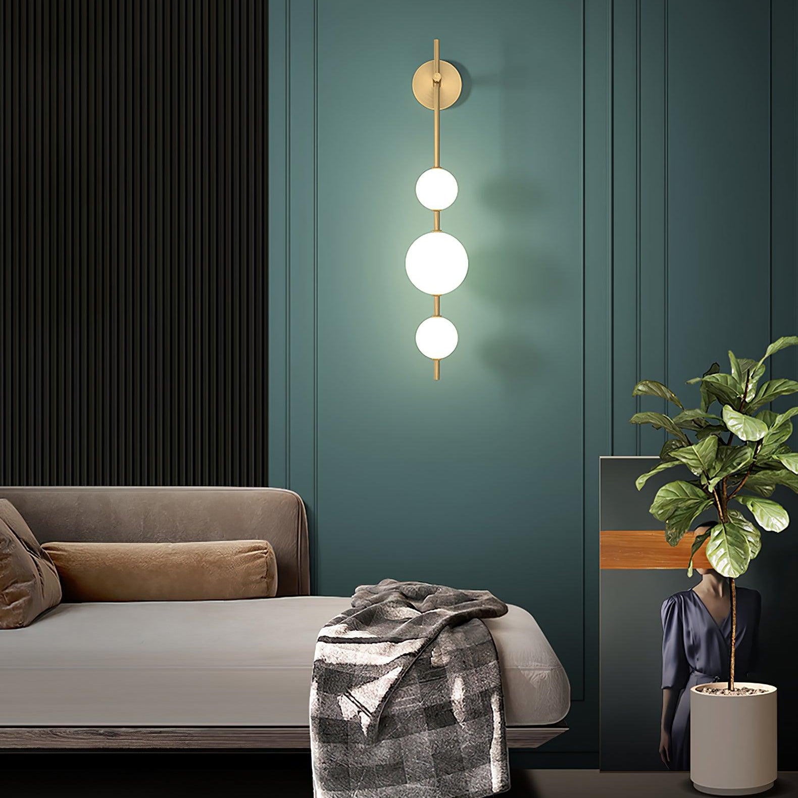Lustra Wall Lamp Vertical Globe Minimalist - Letslighting