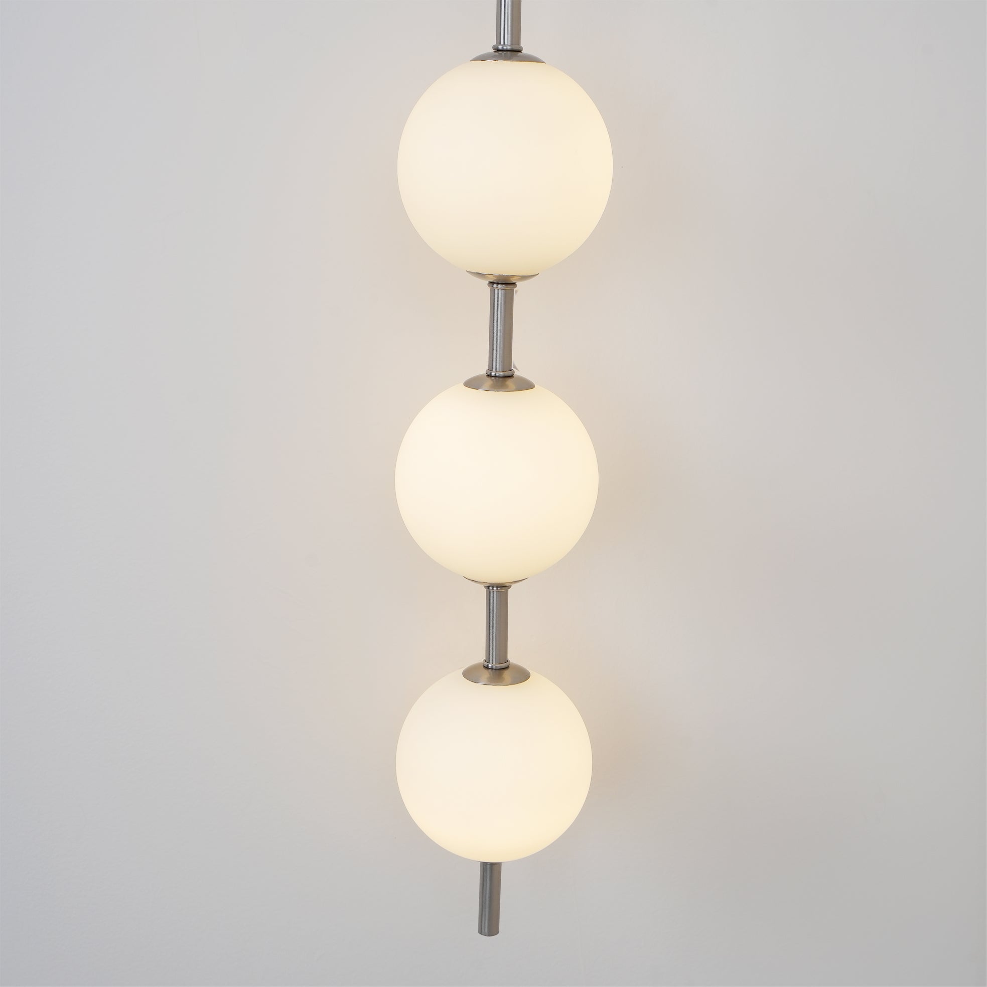 Valentina Vertical Globe Wall Lamp