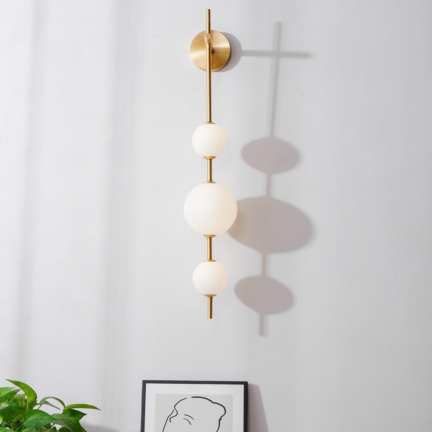 Ilraeia Vertical Globe Plug-in Wall Lamp - Letslighting